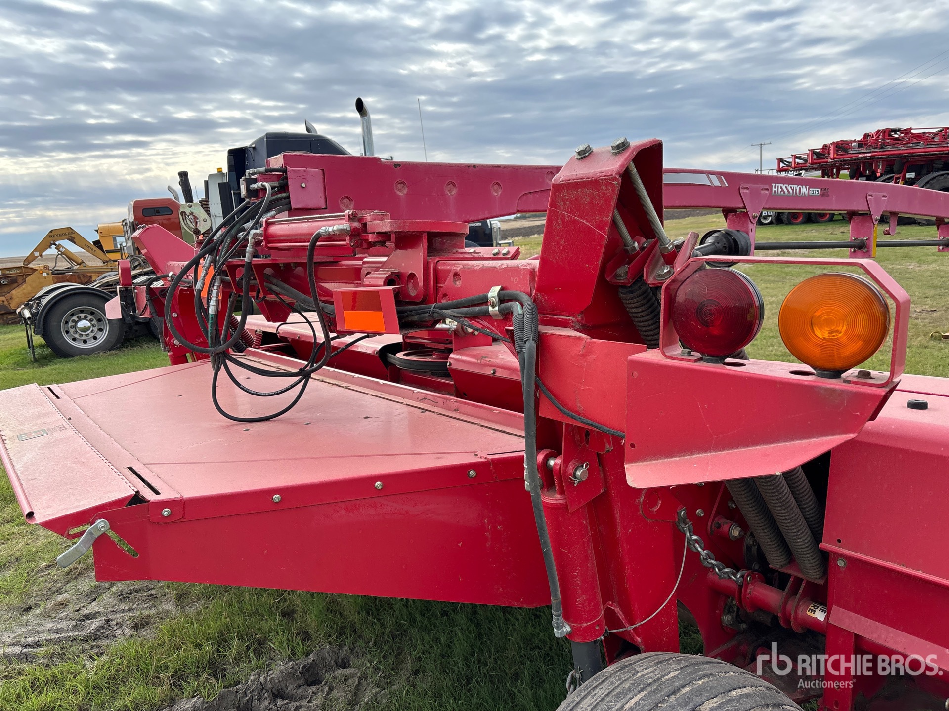 Massey Ferguson 1375