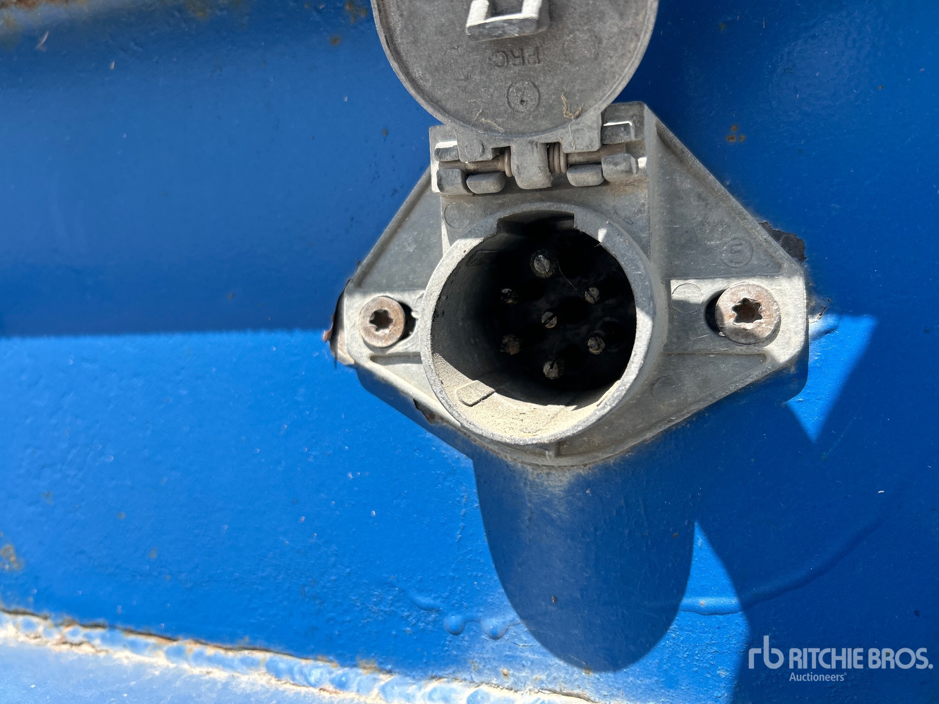 1990 Falcon 35 ft S/A (Inoperable)
