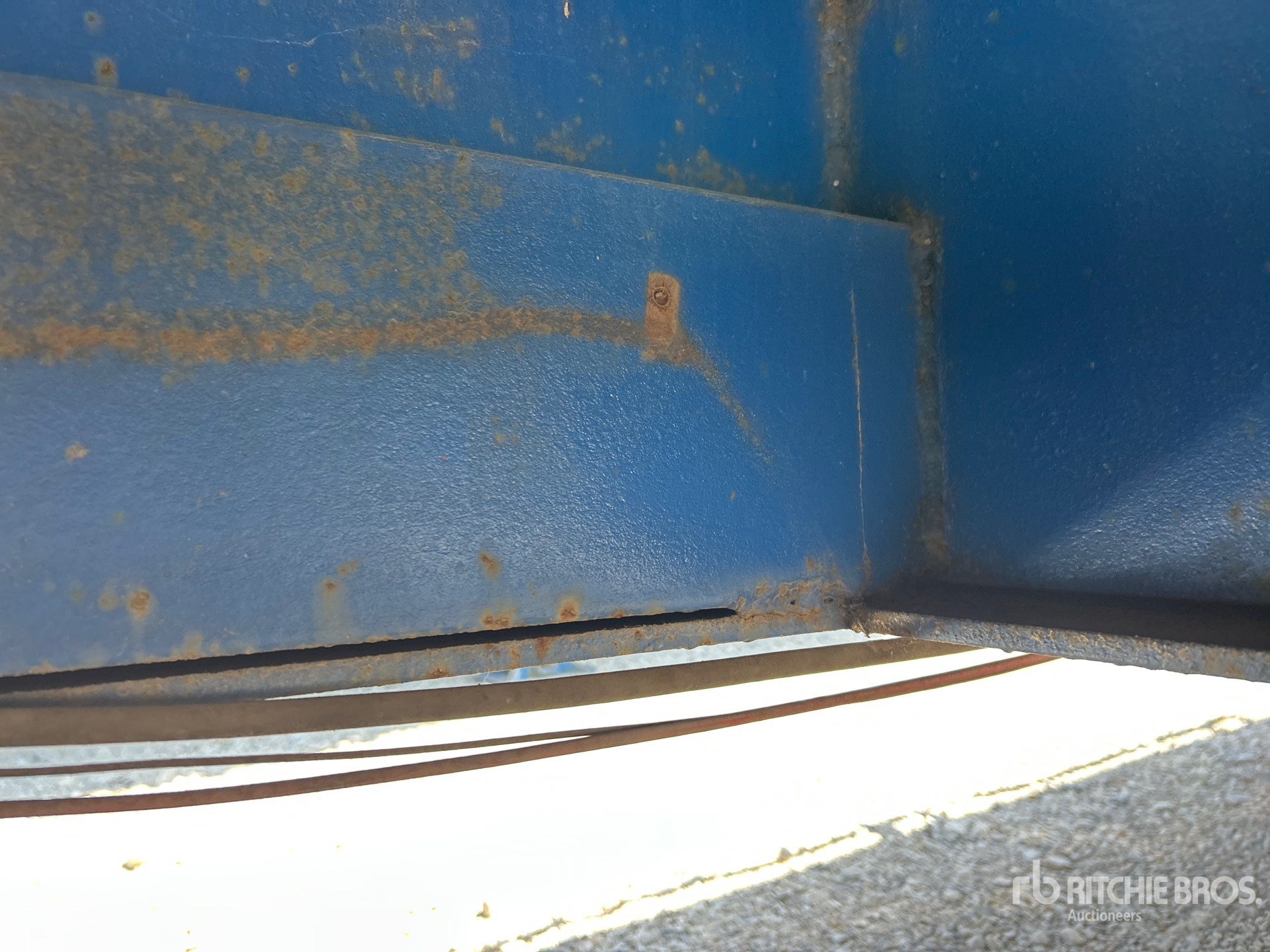 1990 Falcon 35 ft S/A (Inoperable)