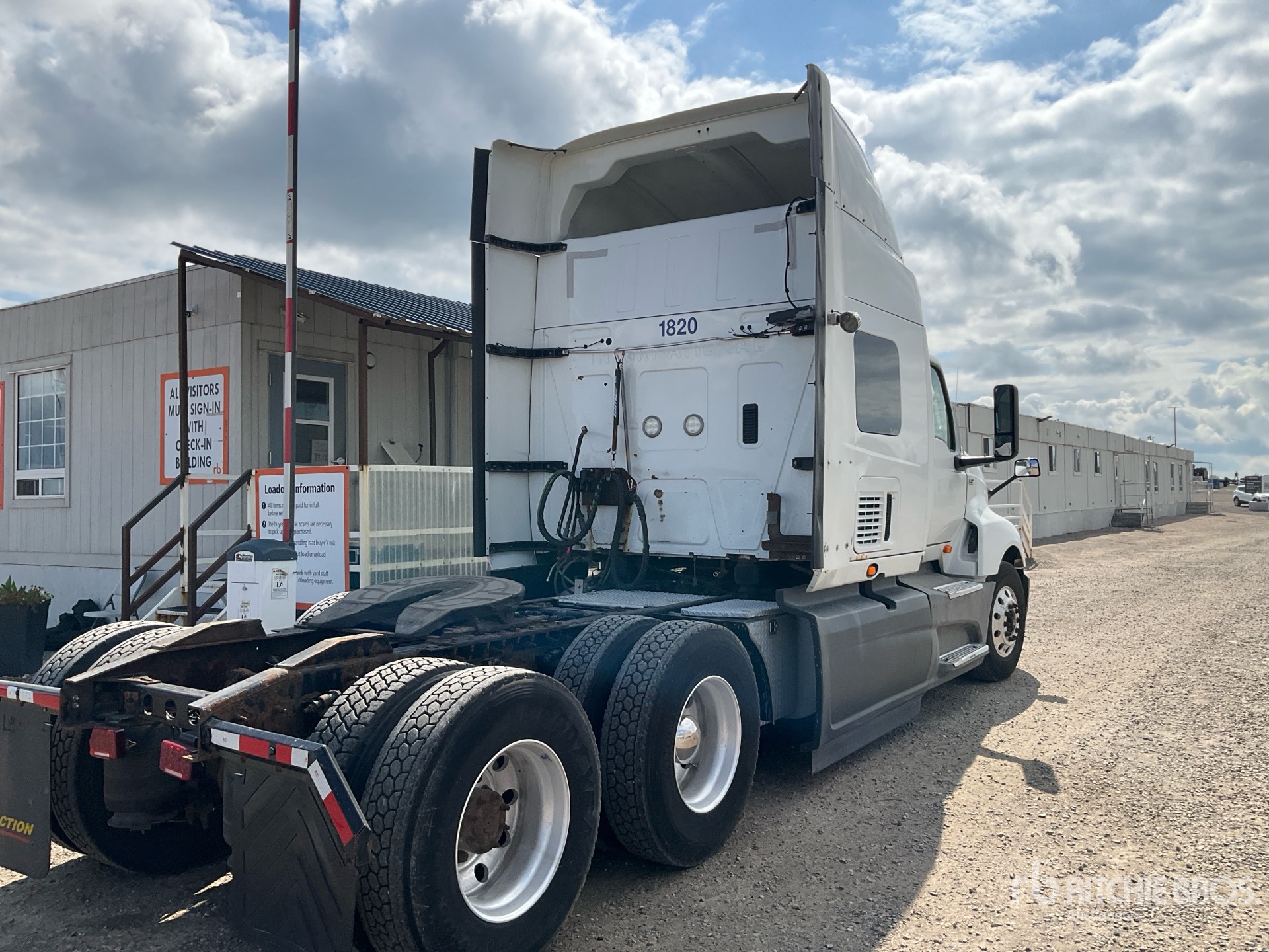 2018 International LT625