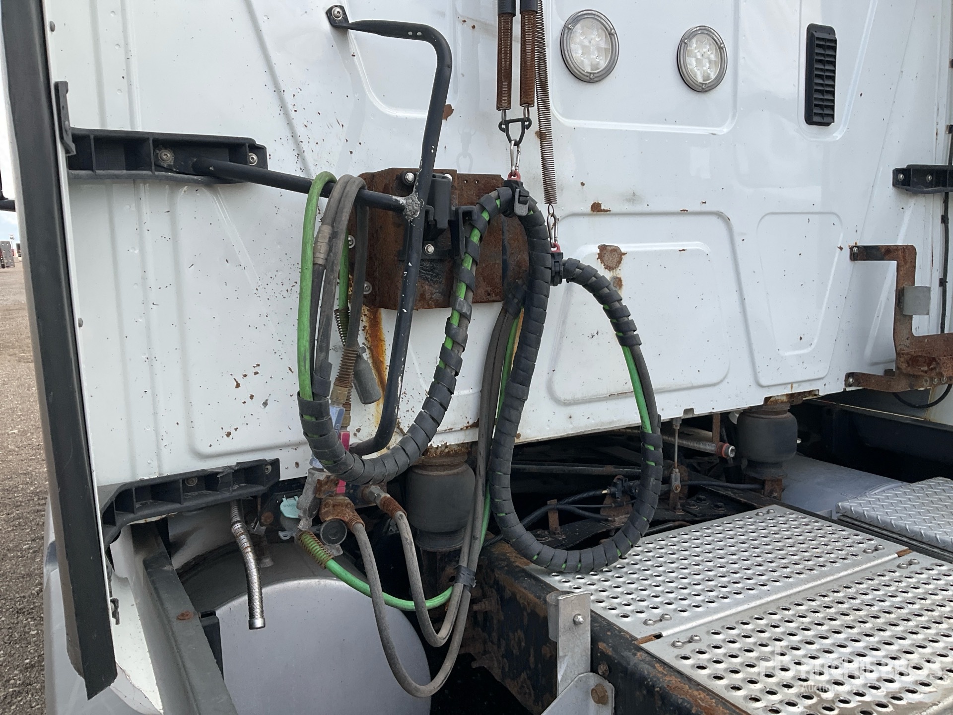 2018 International LT625