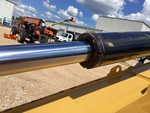 Hydraulics with Bucket Cylinder