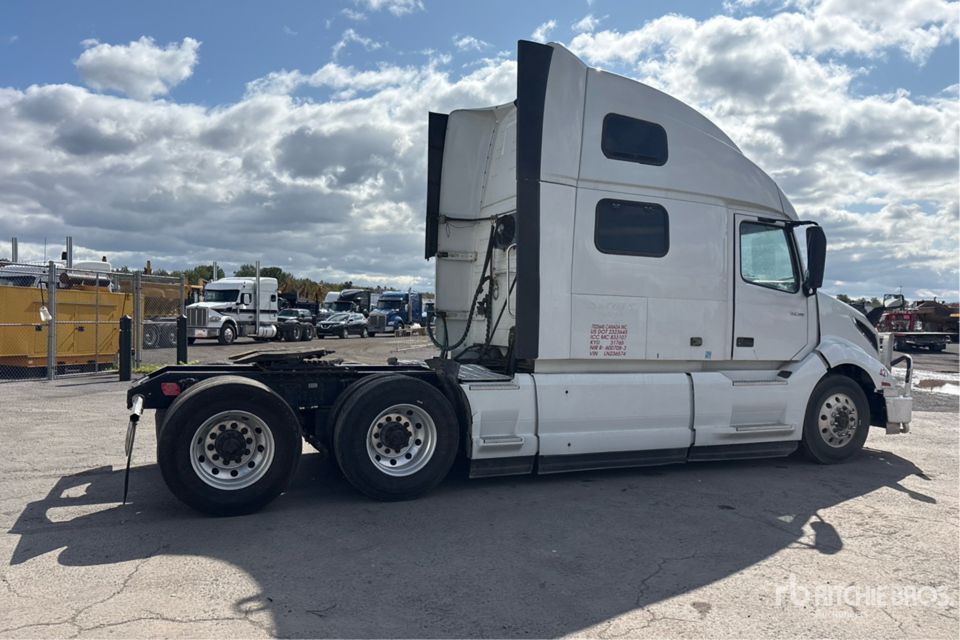 2020 Volvo VNL