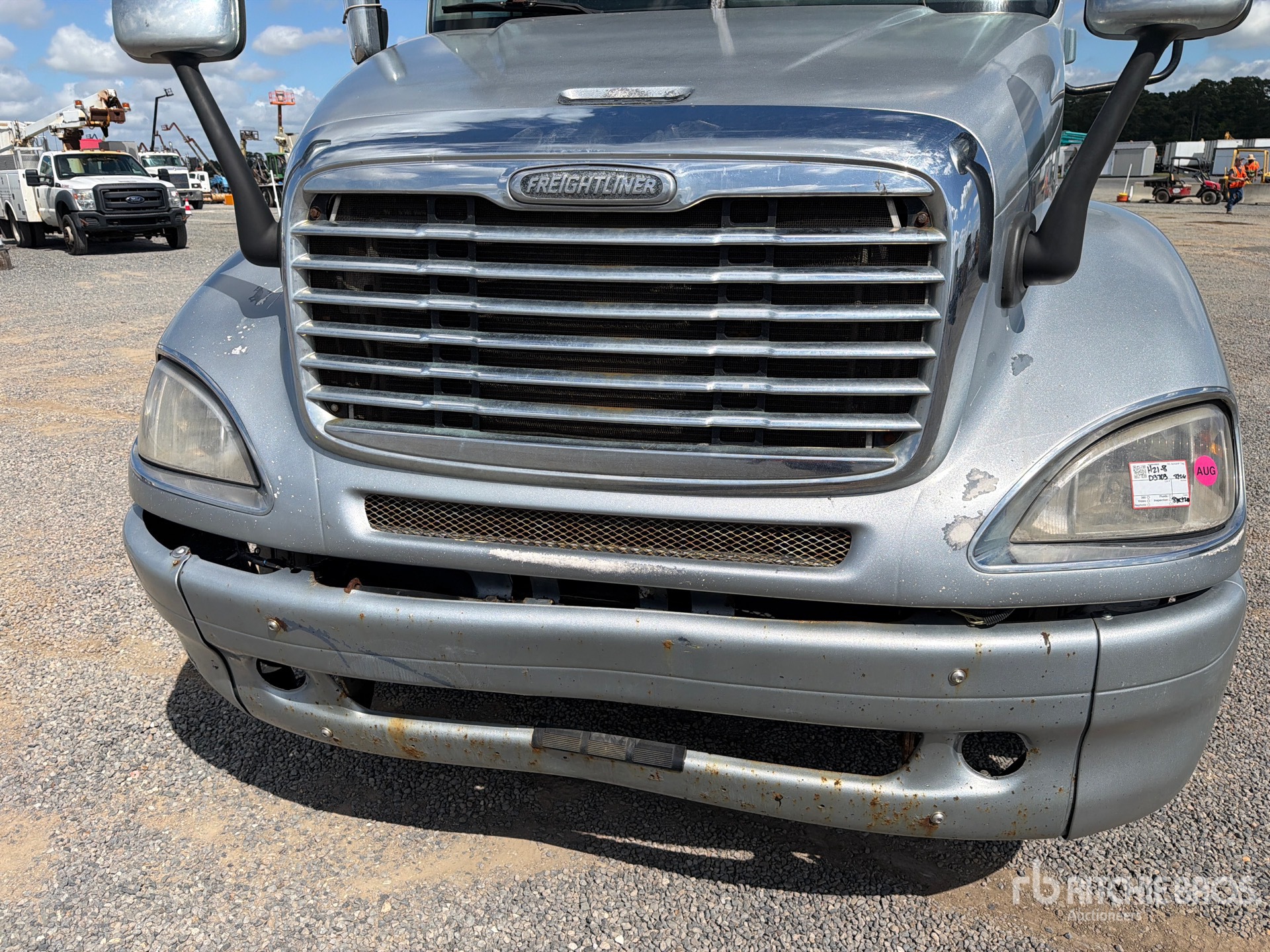 2013 Freightliner COLUMBIA 120
