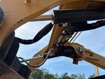 Hydraulics with Bucket Tilt Cylinders
