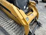 Hydraulics with Bucket Tilt Cylinders