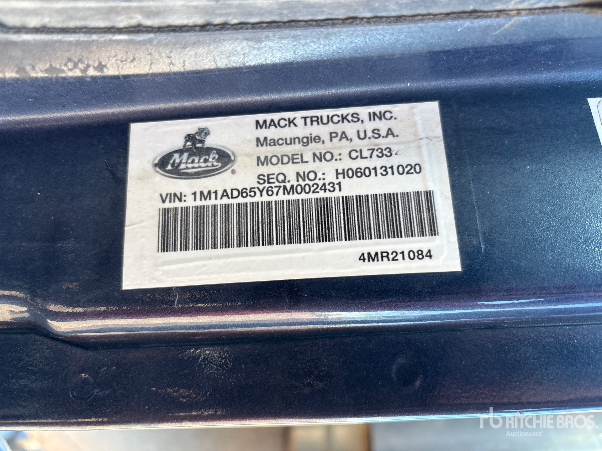 2007 Mack CL733