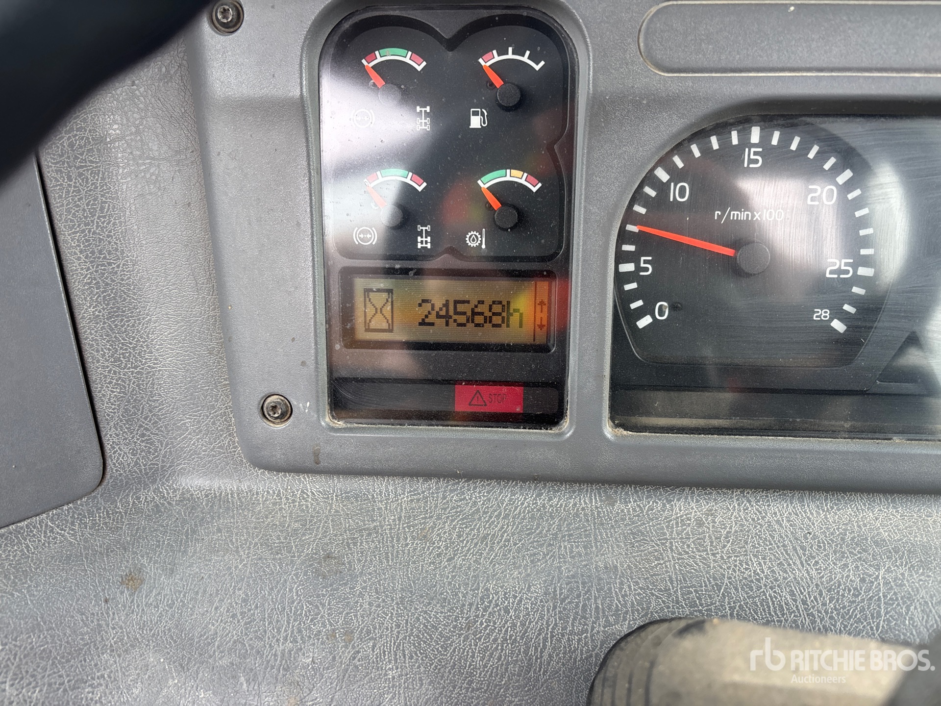 2004 Volvo A25D
