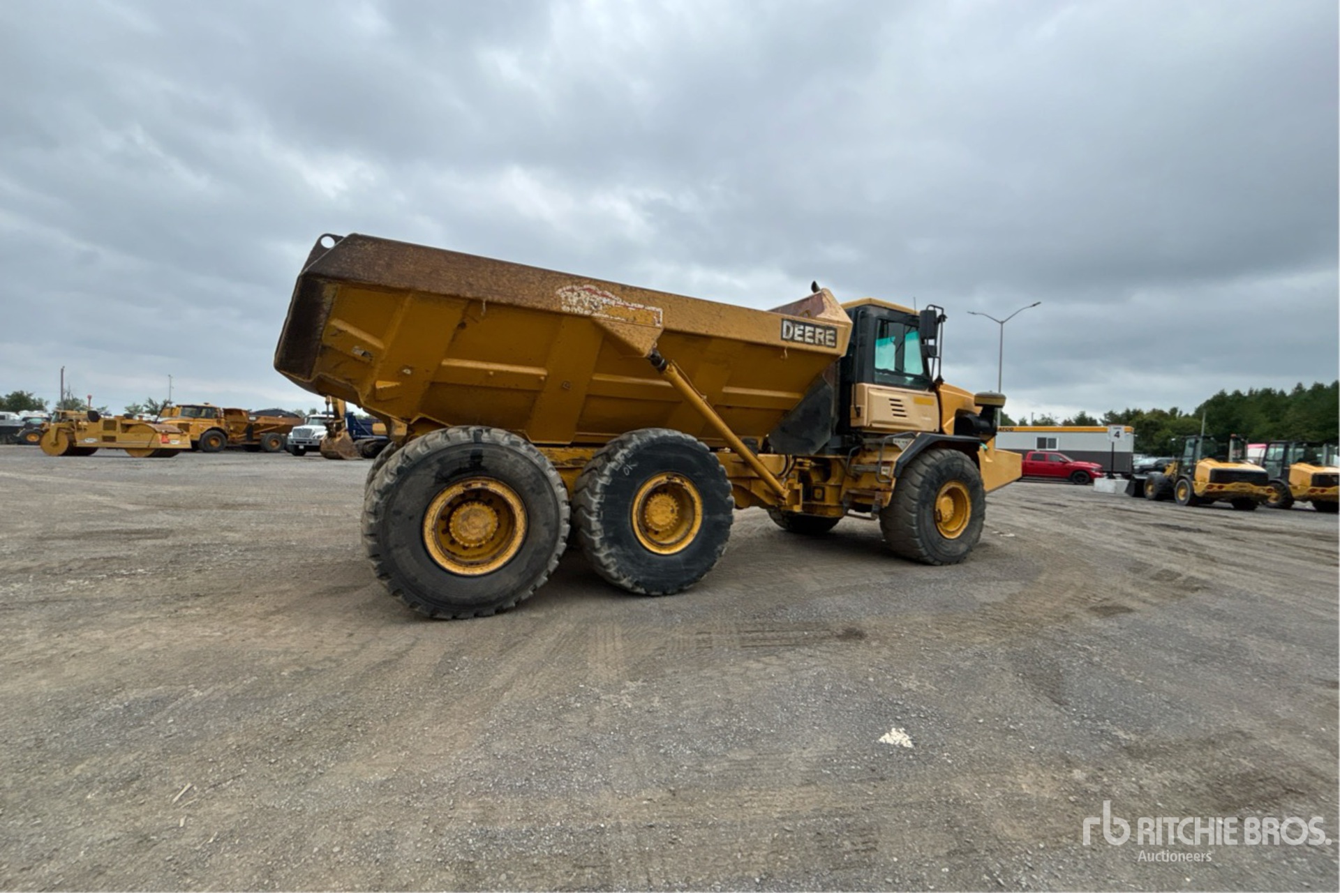 2005 John Deere 300D