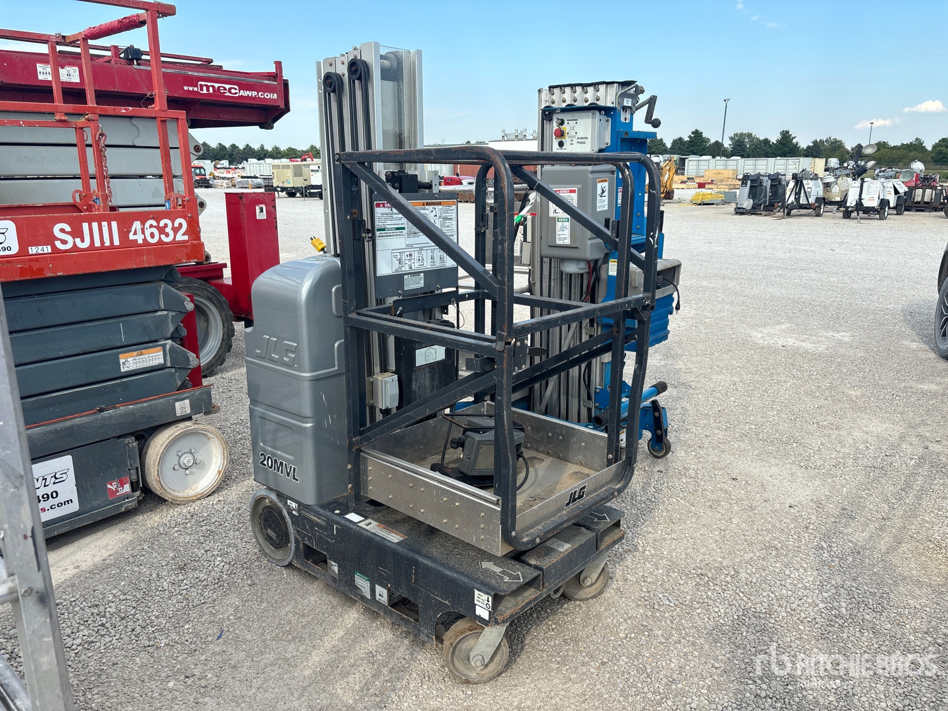 2019 JLG 20MVL