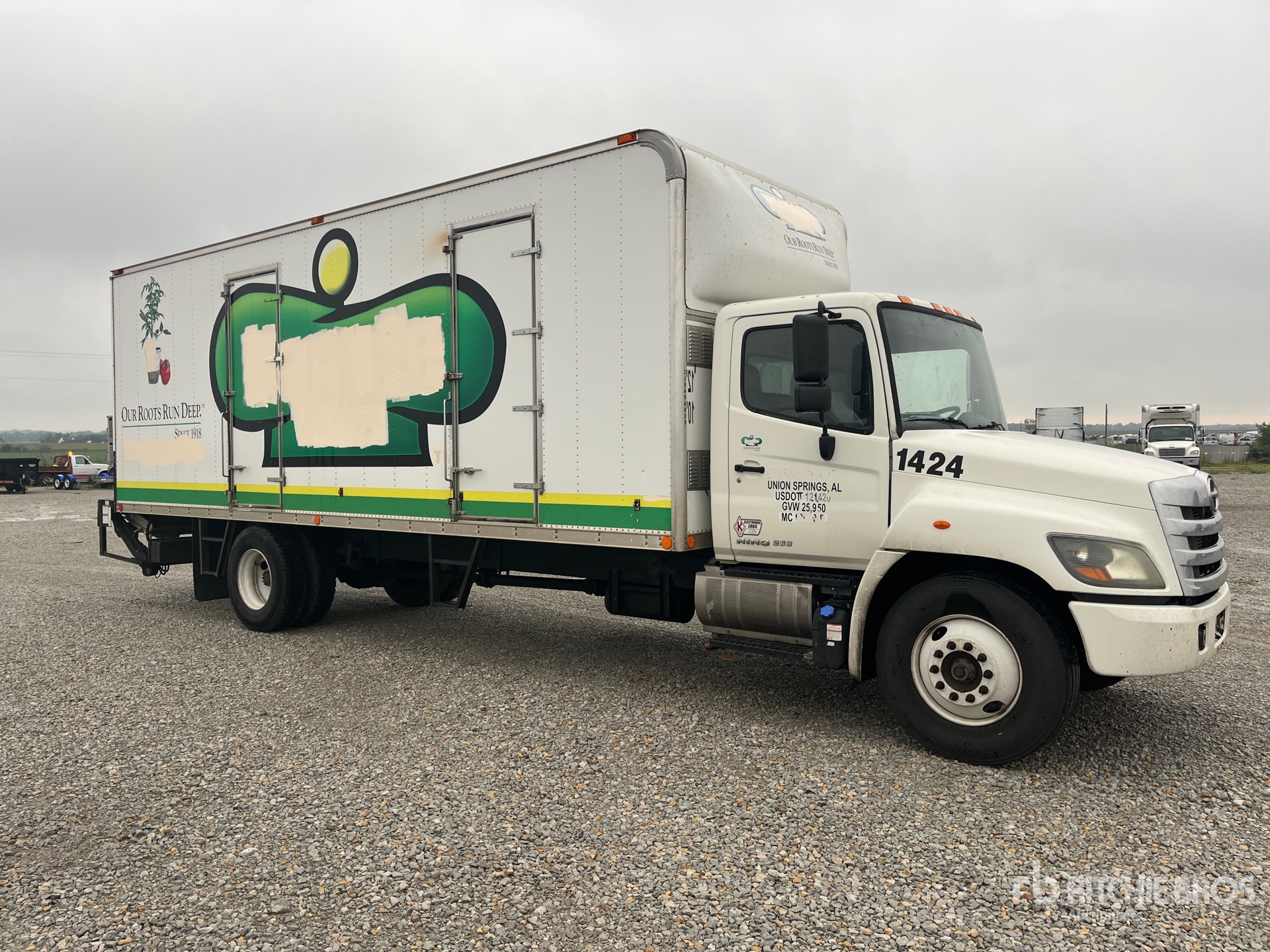 2015 Hino 268