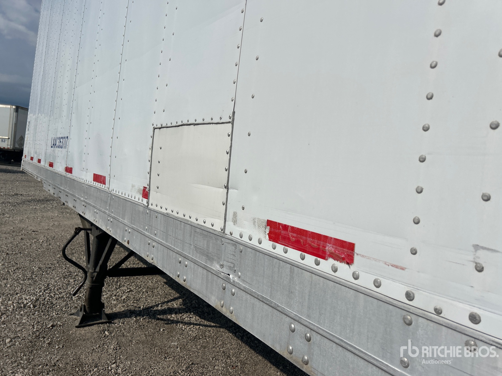 2000 Stoughton 53 FT X 102 IN TRI/A