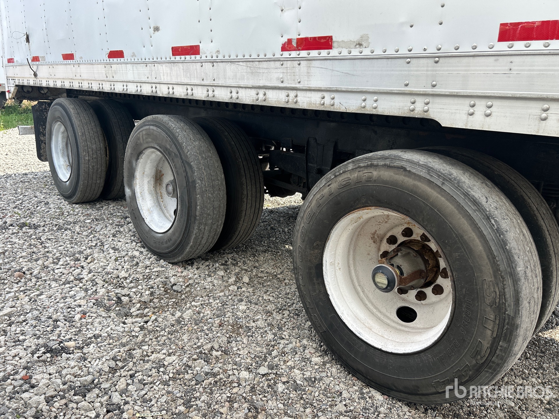 2000 Stoughton 53 FT X 102 IN TRI/A
