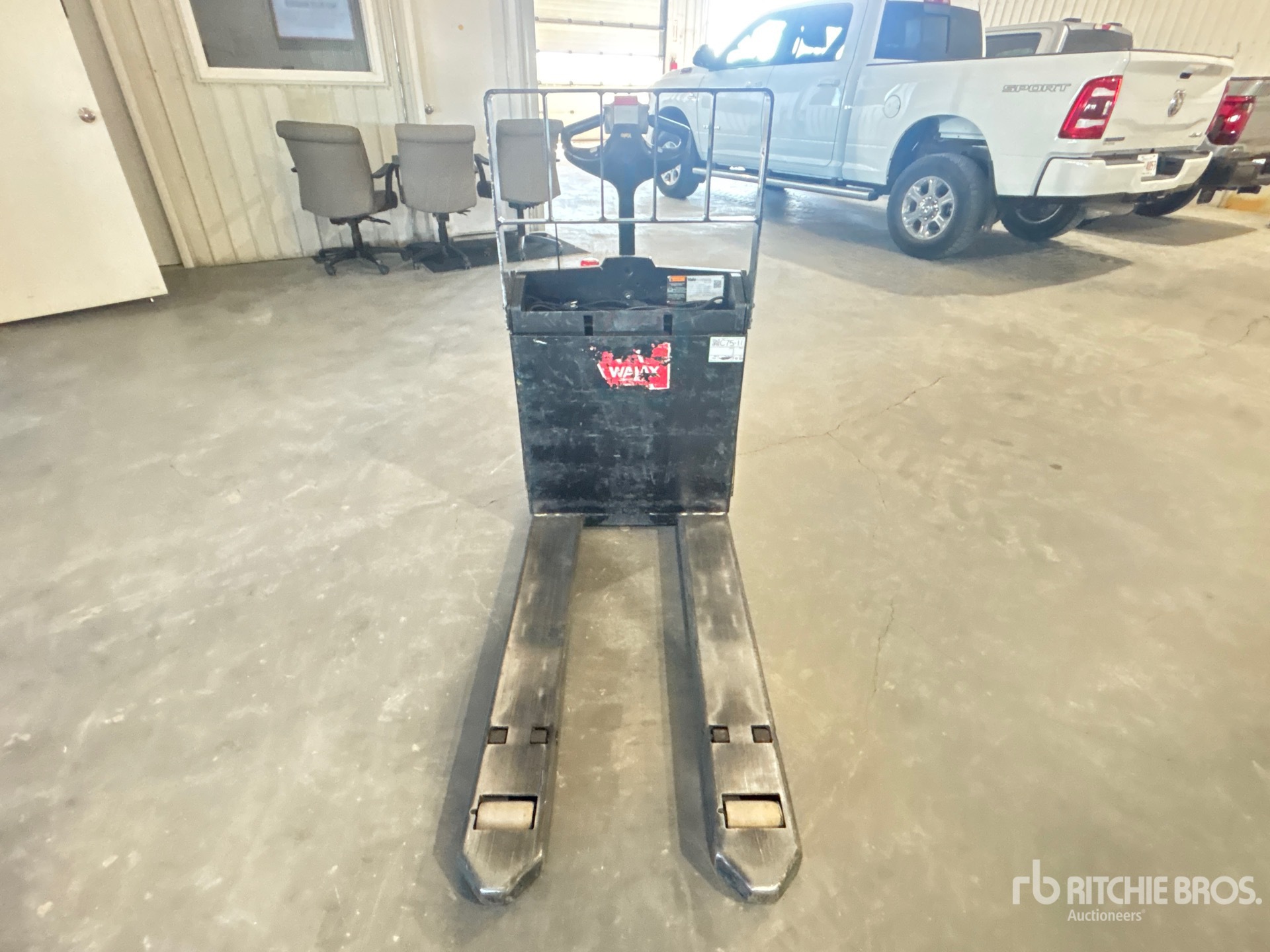2023 Yale MPB045VGN24T264