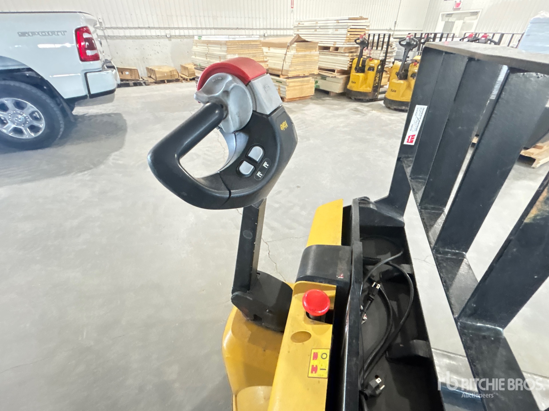 2023 Yale MPB045VGN24T264