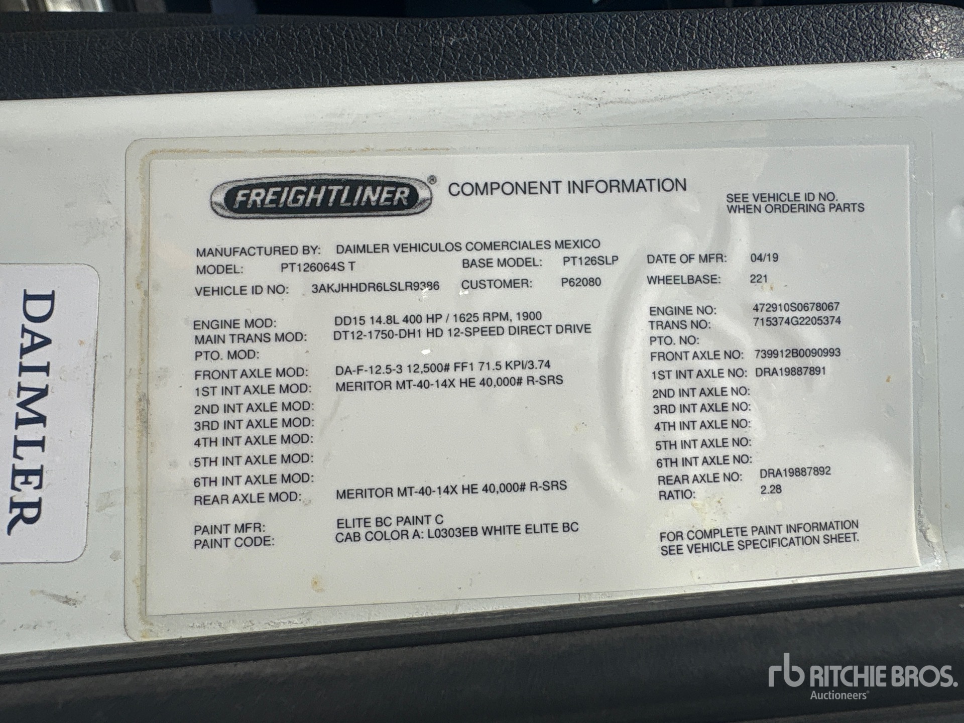 2020 Freightliner CASCADIA 126