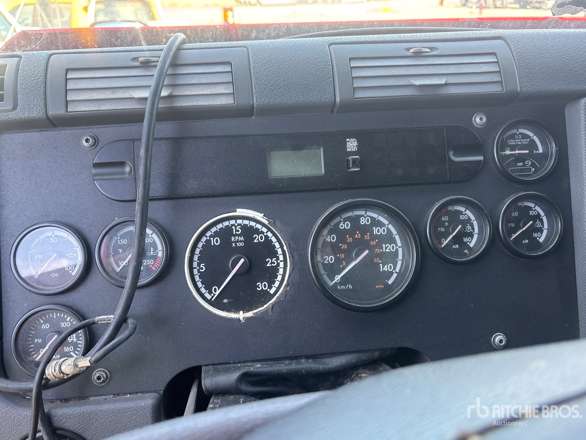2012 Freightliner CASCADIA 113
