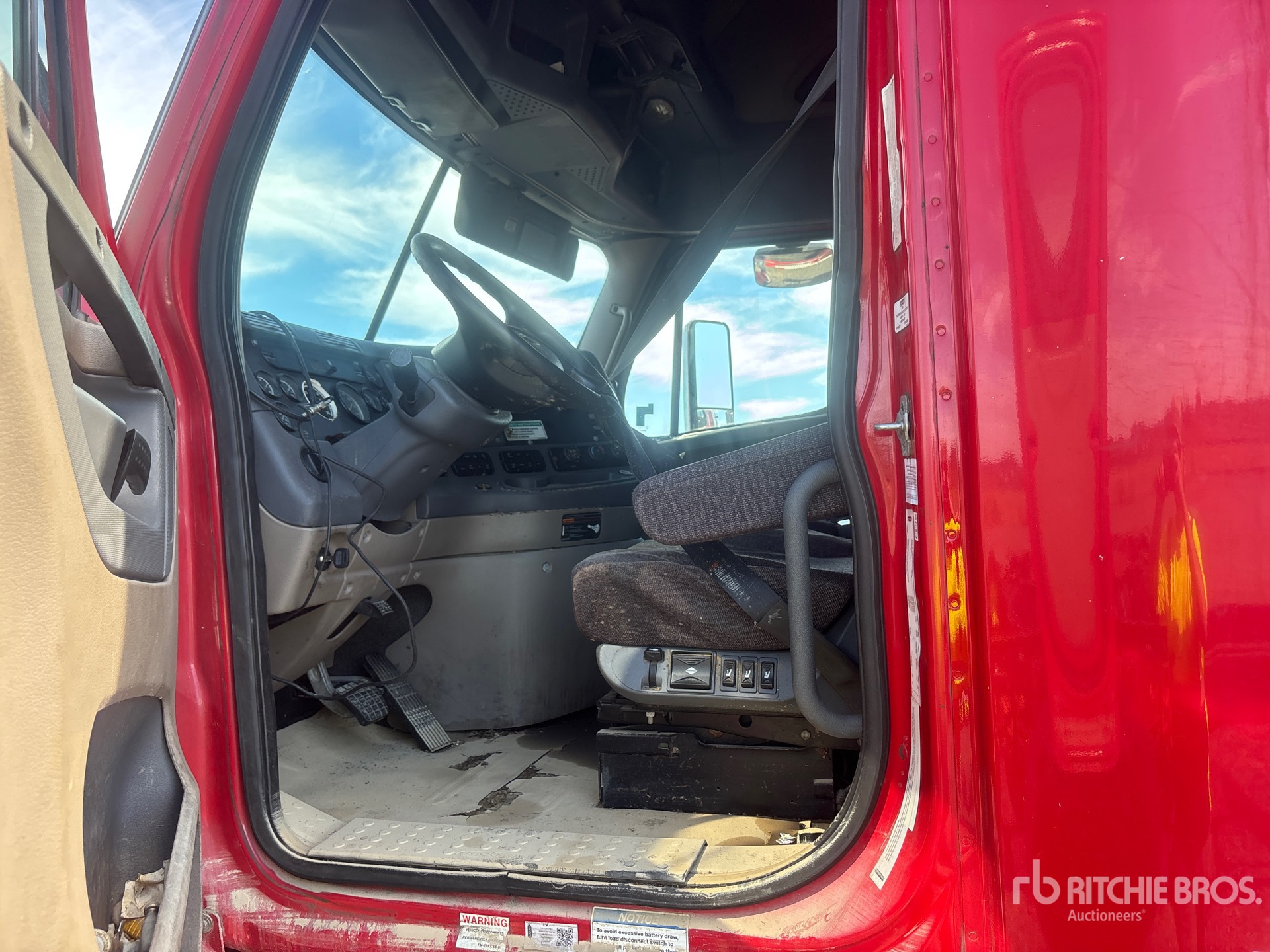 2012 Freightliner CASCADIA 113