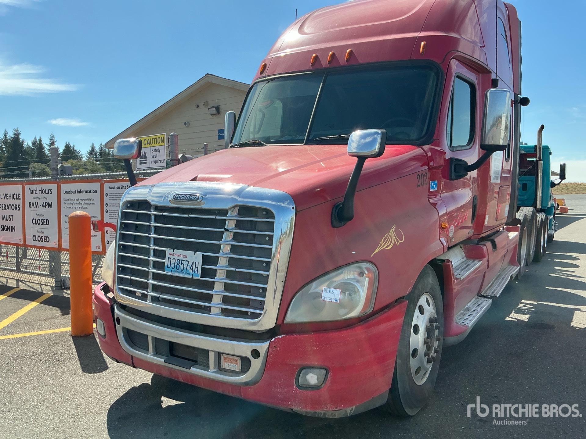 2012 Freightliner CASCADIA 113