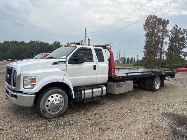 2016 Ford F-650 4x2 Extended Cab Rollback Truck (Inoperable)