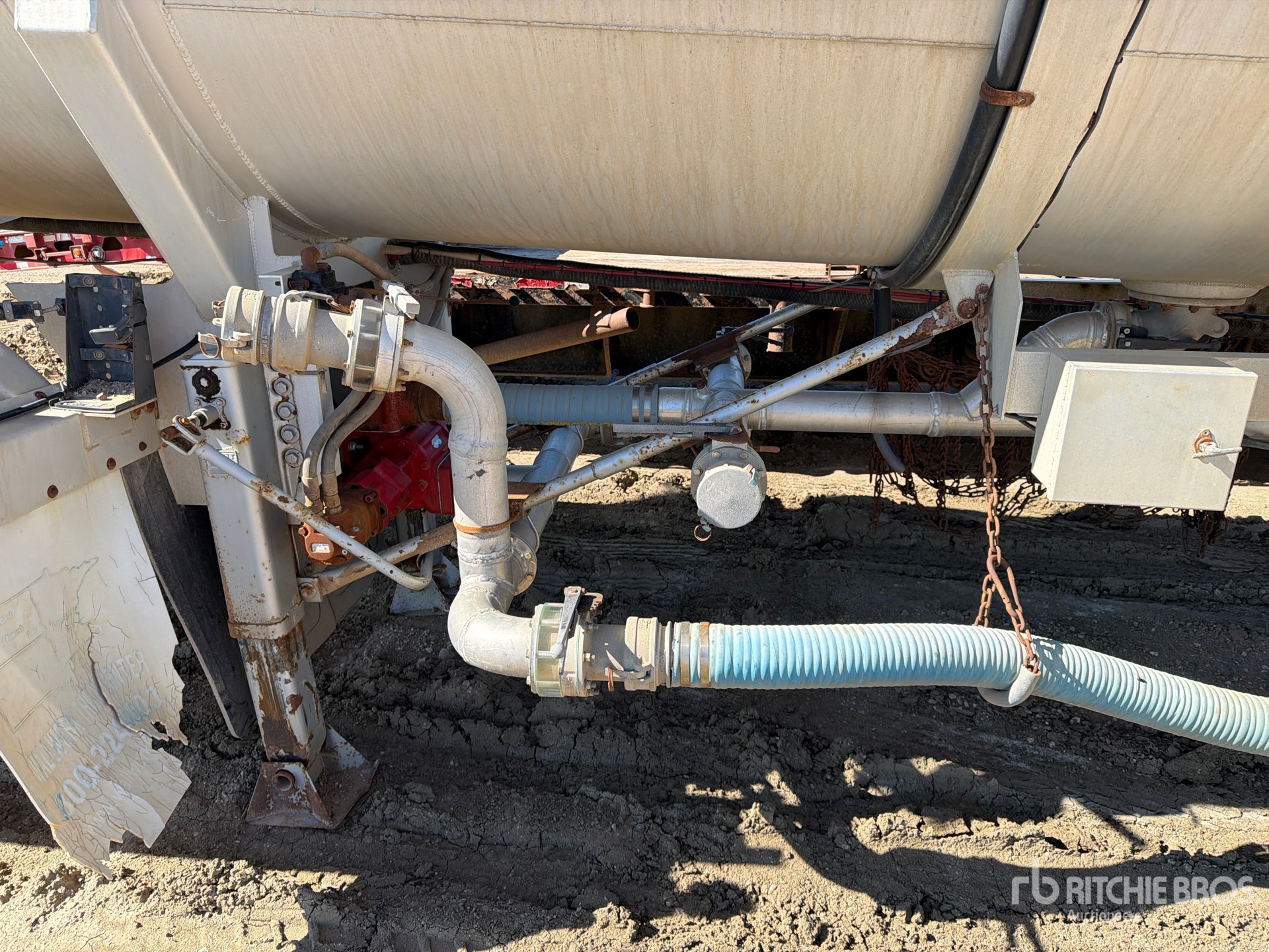 2012 Dragon 10500 GAL TRI/A