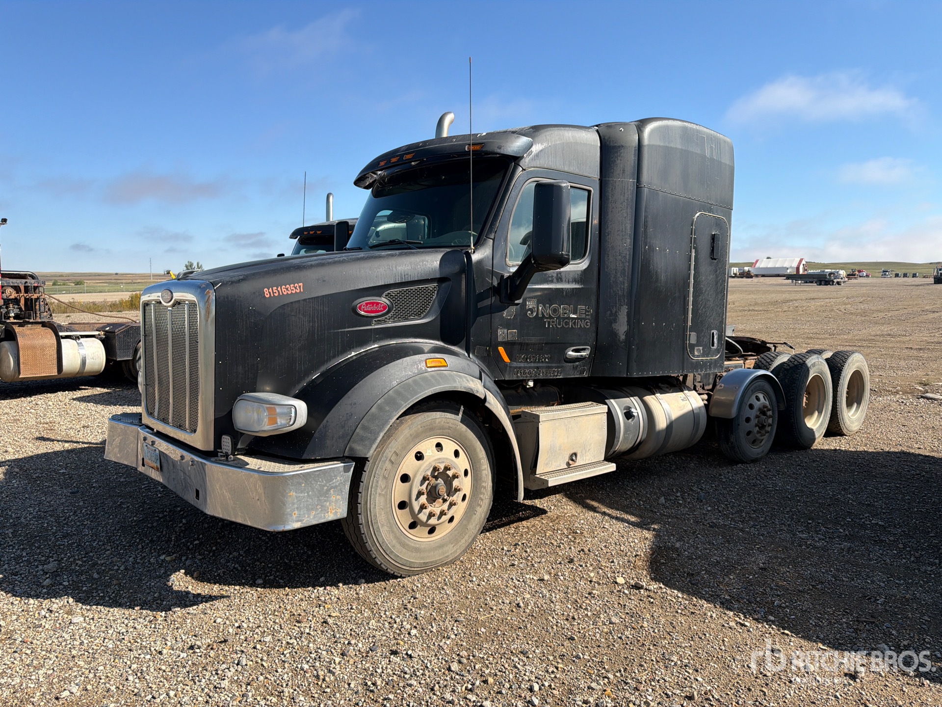 Photo of 2016 Peterbilt 567