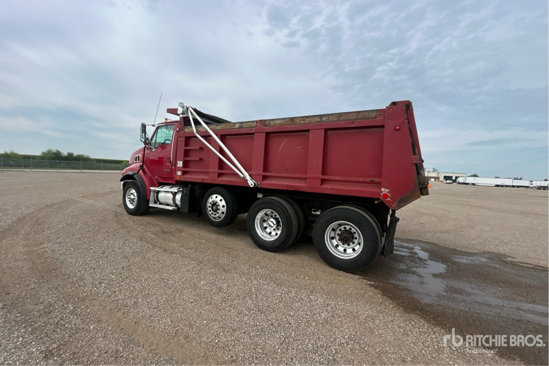 2007 Sterling LT9500