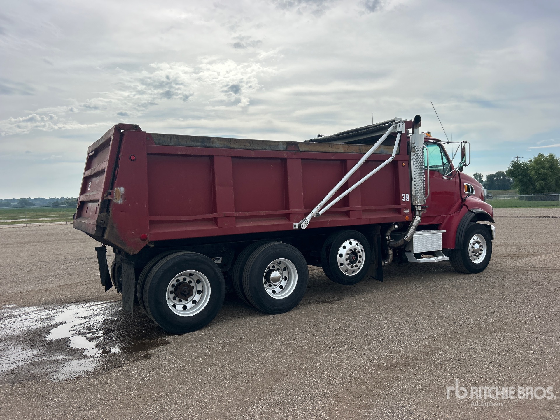 2007 Sterling LT9500