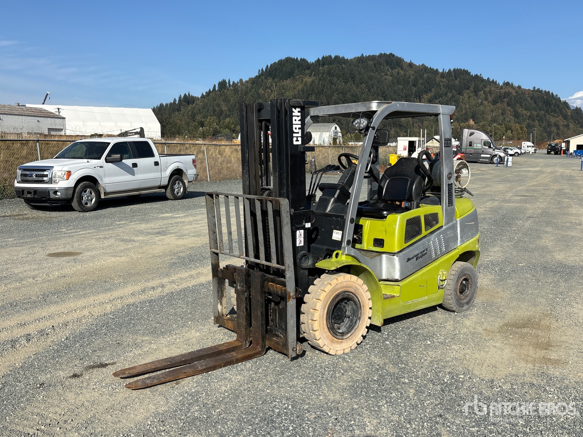 Photo of 2016 Clark C30L
