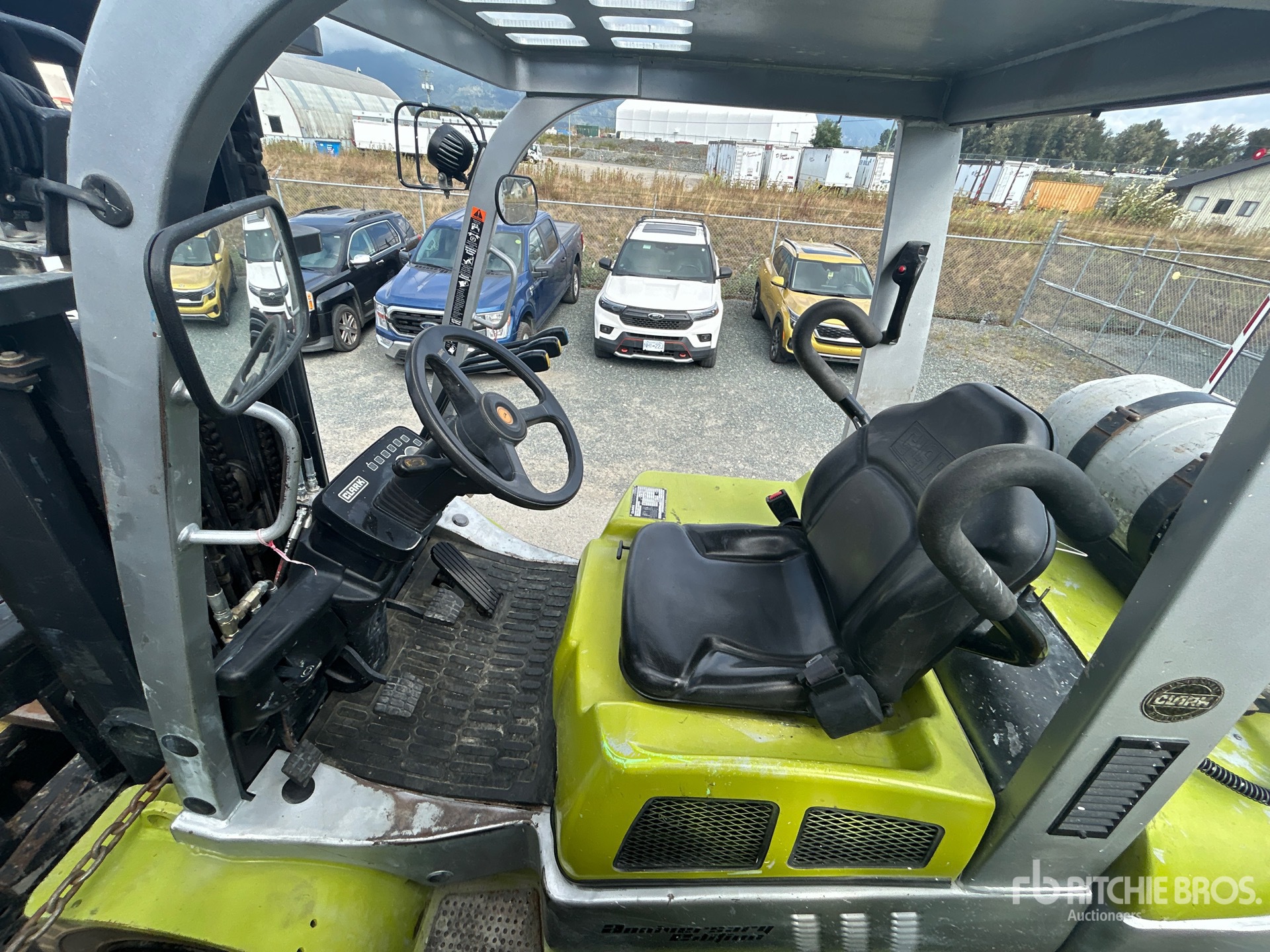 2016 Clark C30L