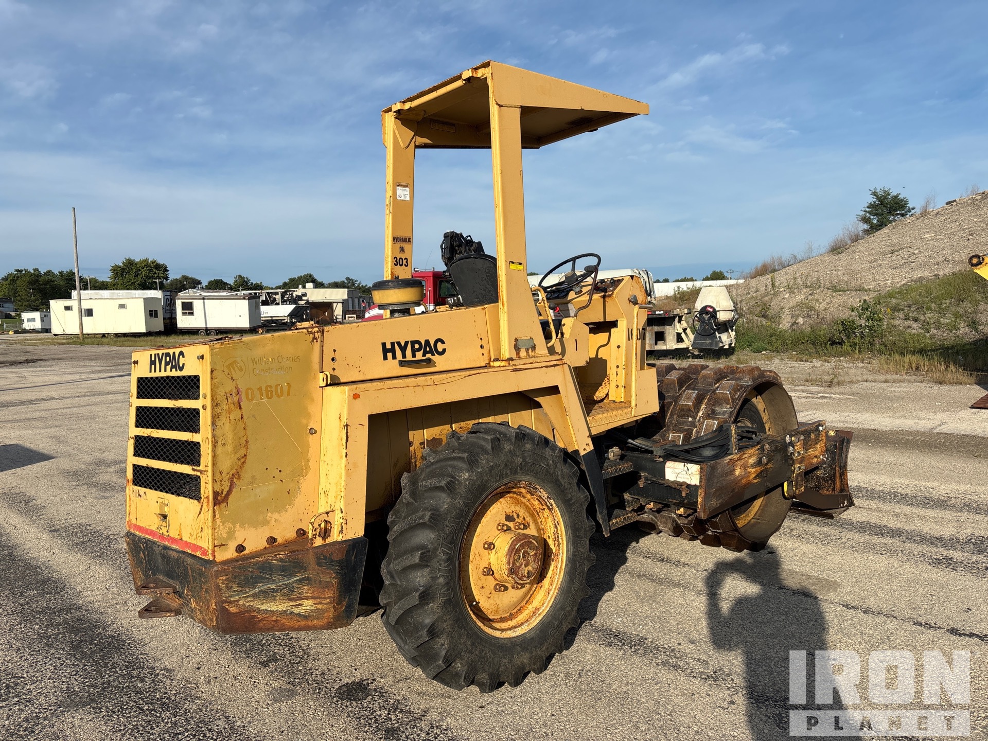 1995 Hypac C-822A