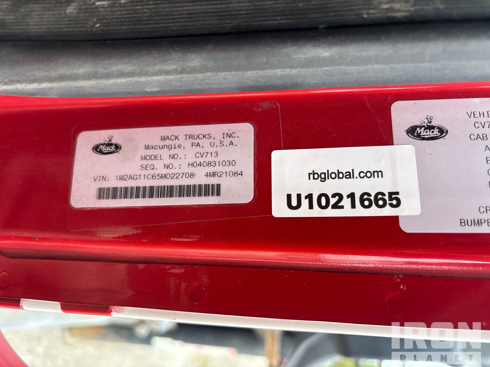 2005 Mack GRANITE CV713