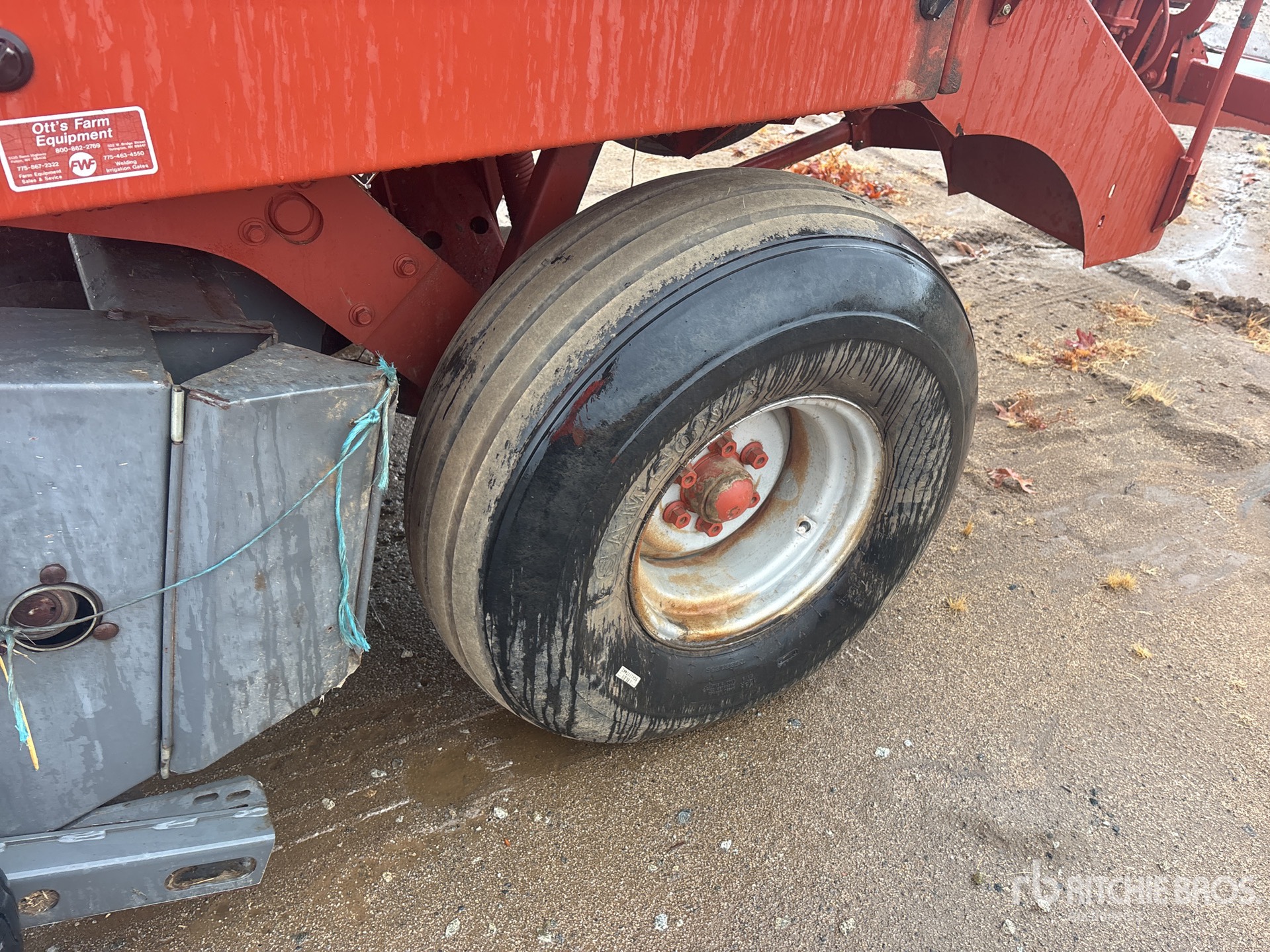 2009 Massey Ferguson 1843S