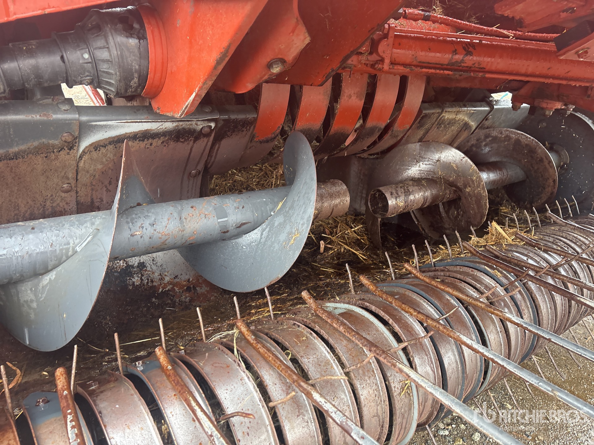 2009 Massey Ferguson 1843S