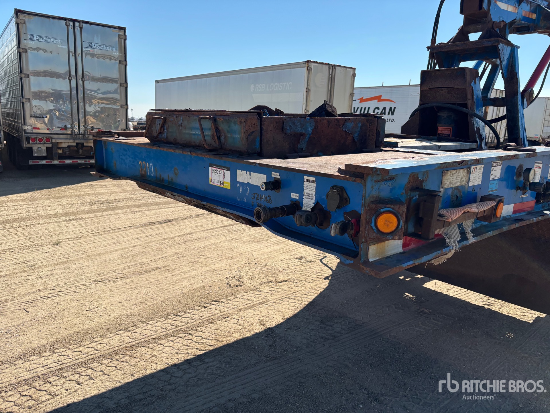 2011 Gerrys TRI/A 36 FT TANK CRADLE TRAILER