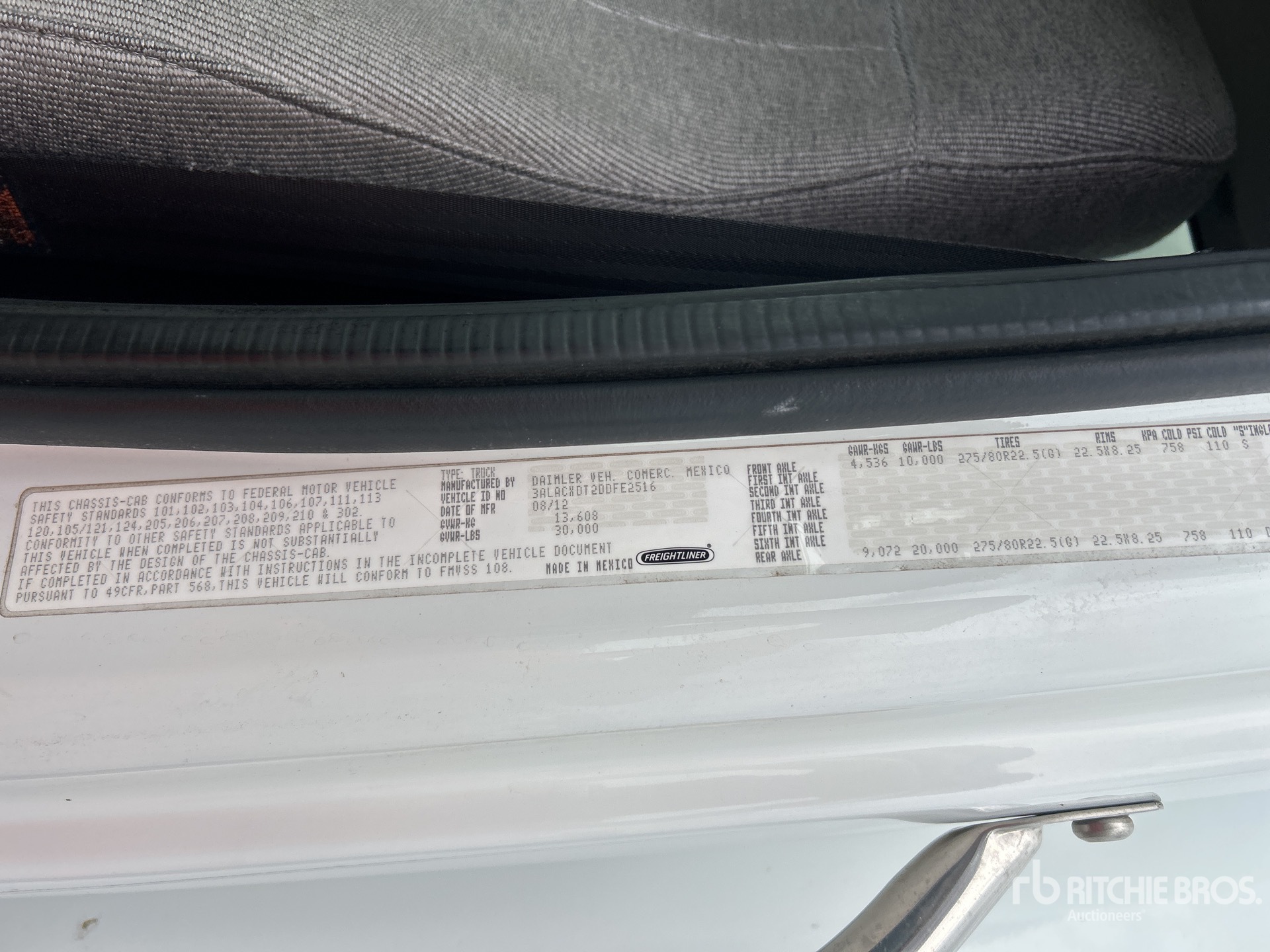 2013 Freightliner M2 106