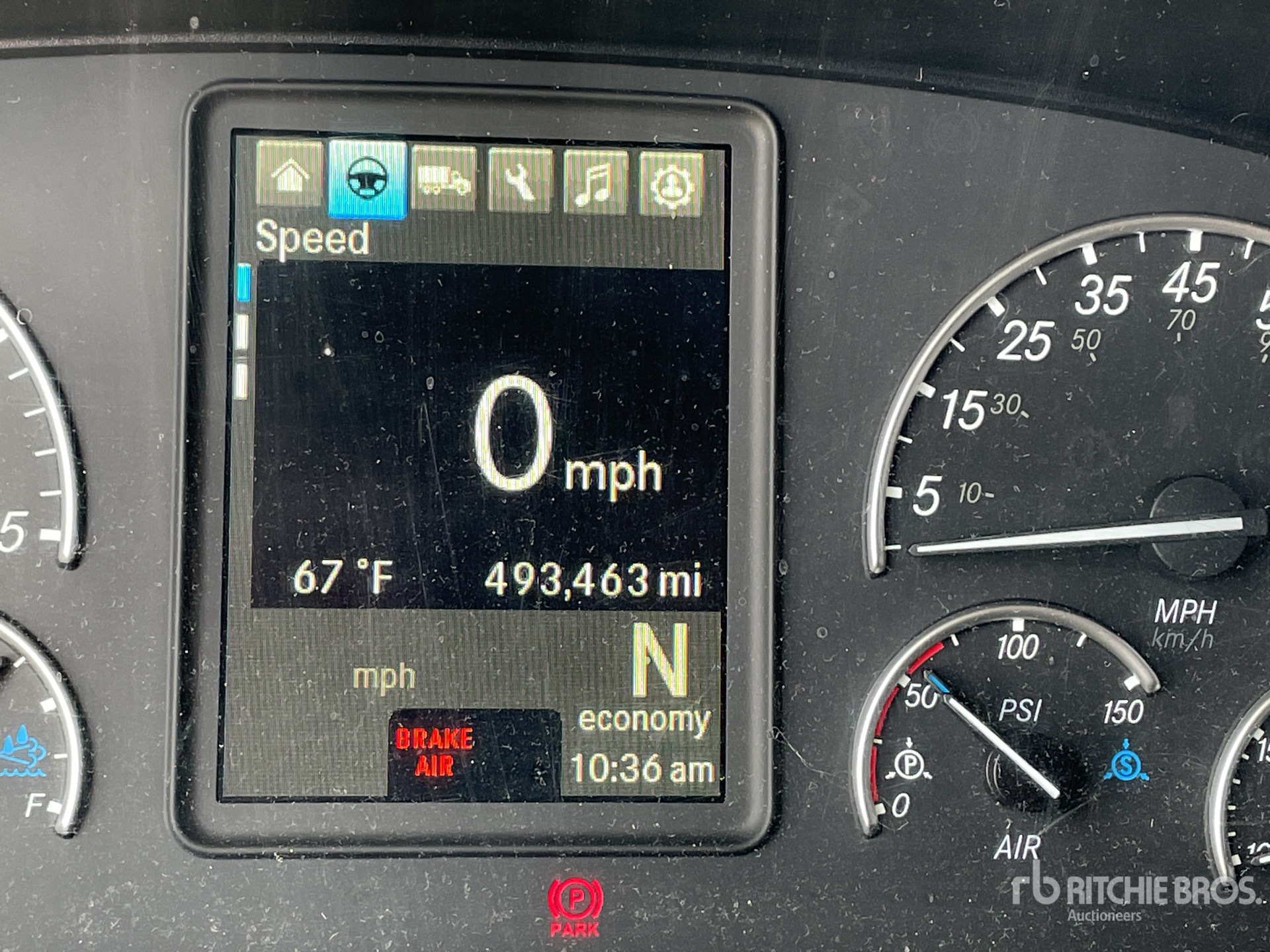 2018 Freightliner CASCADIA 126
