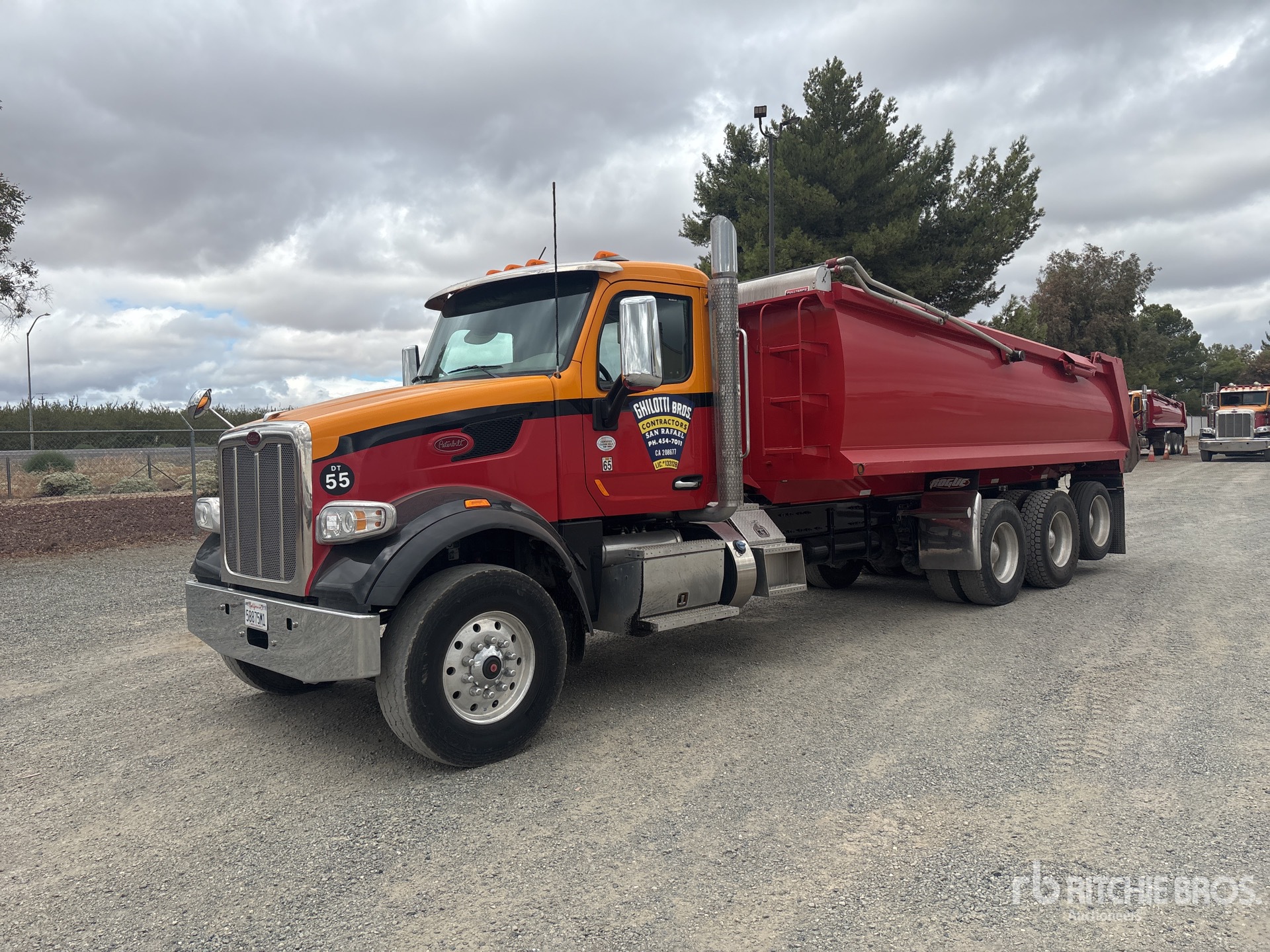 2021 Peterbilt 567