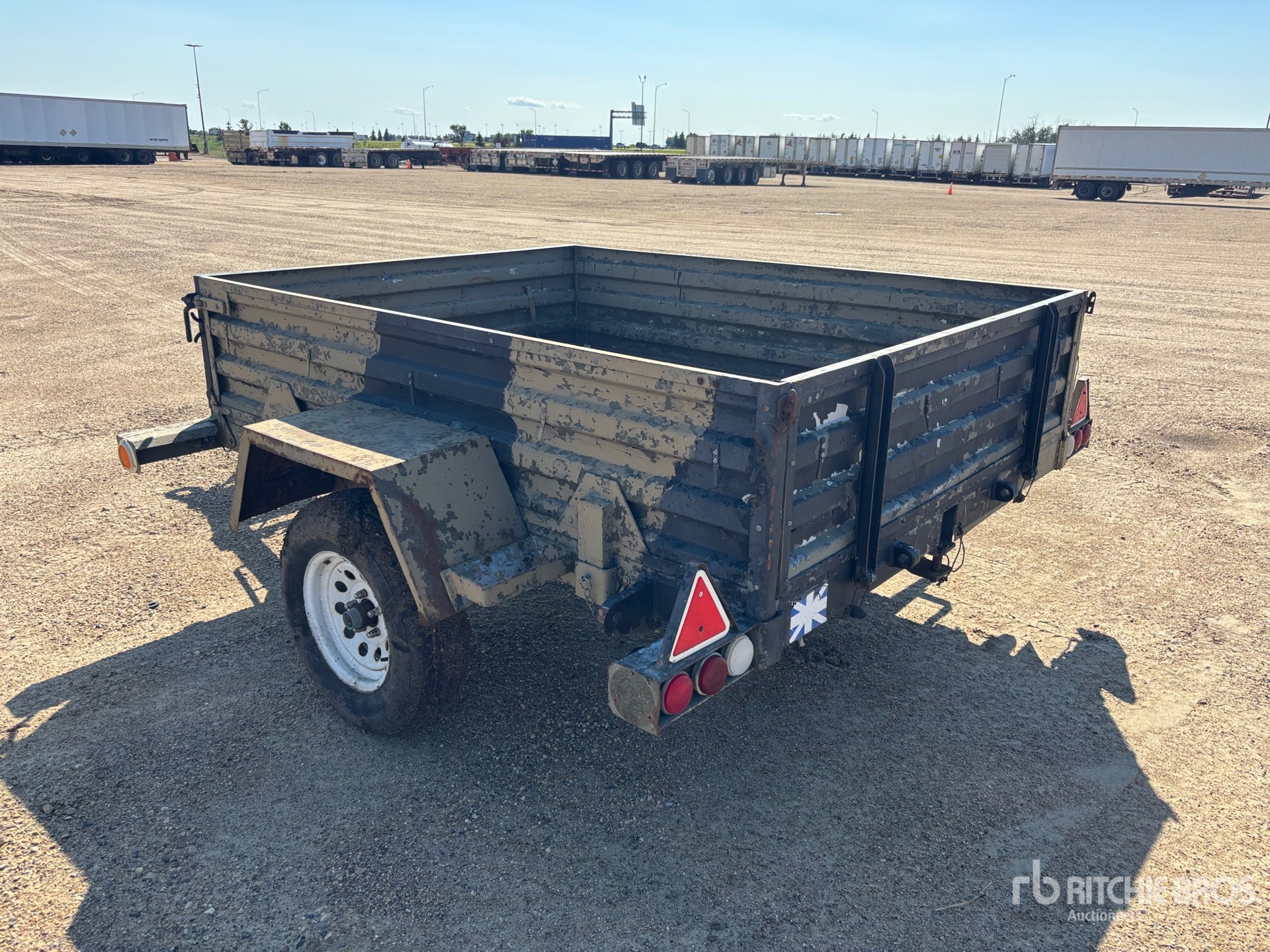 General Appearance with Picture, Left Rear Corner
