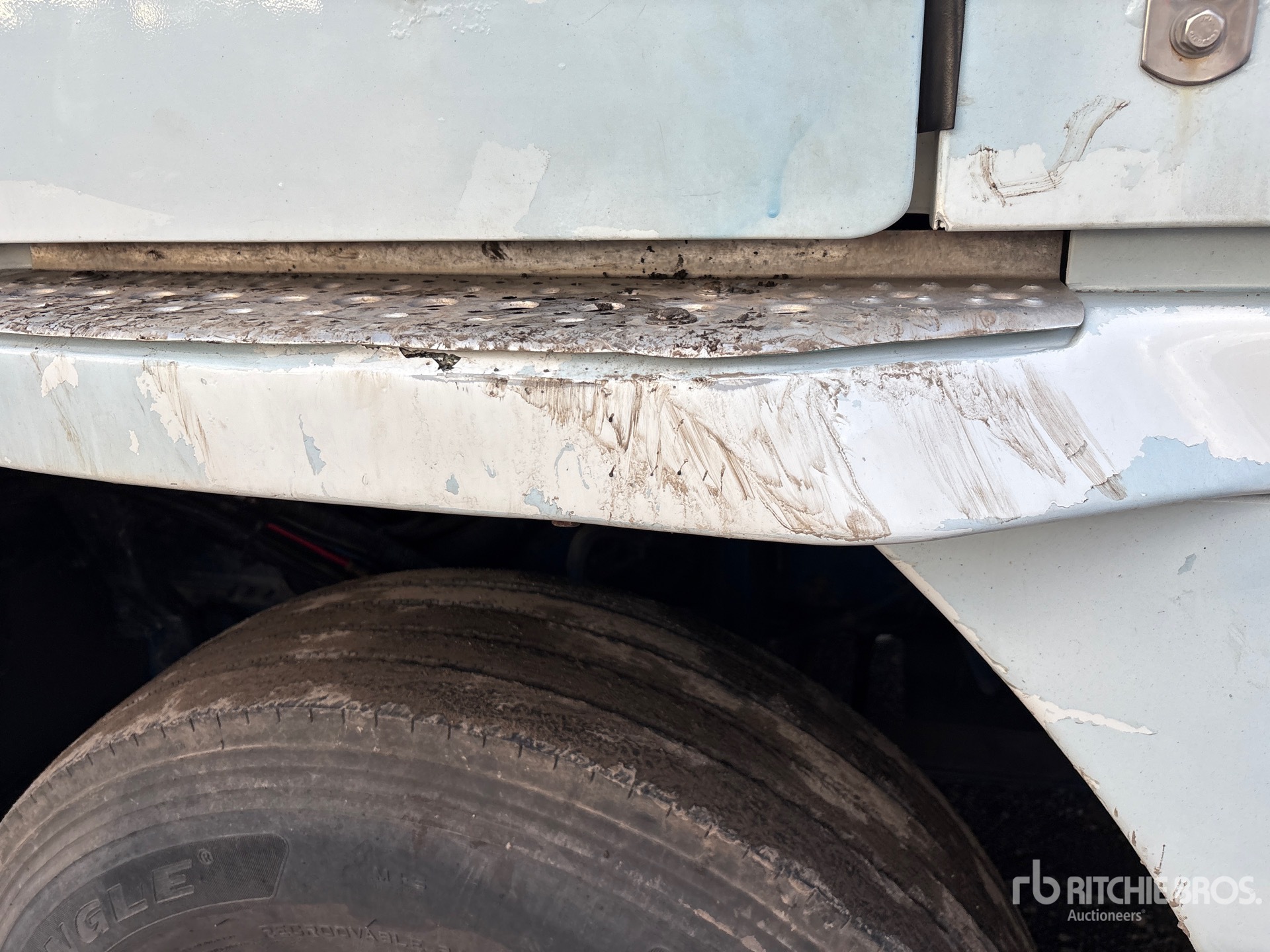 2013 Freightliner Argosy