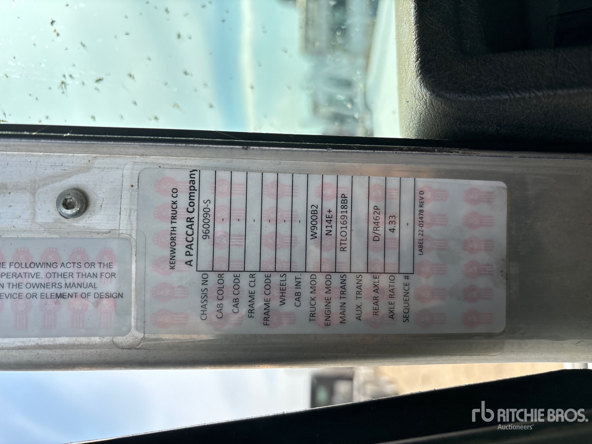 2000 Kenworth W900