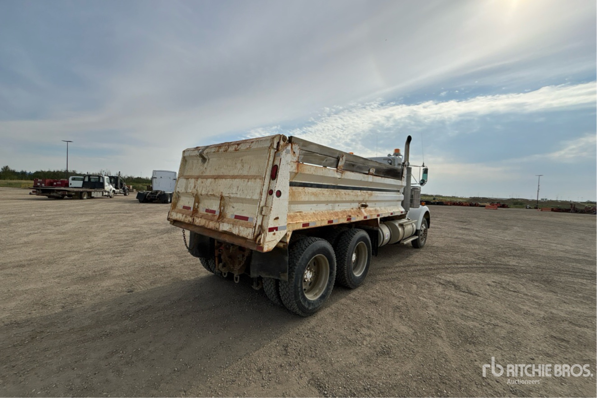 2000 Kenworth W900