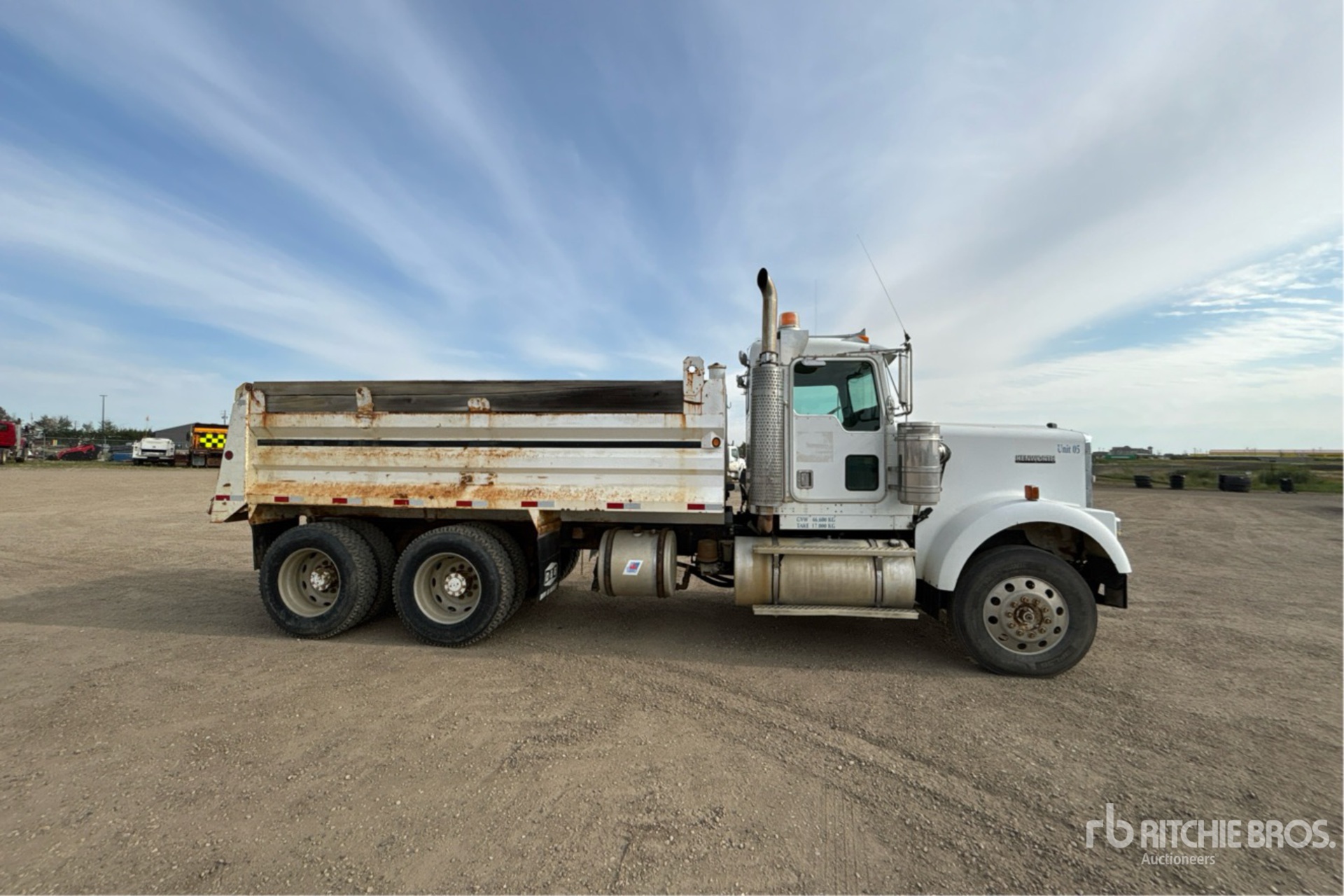 2000 Kenworth W900