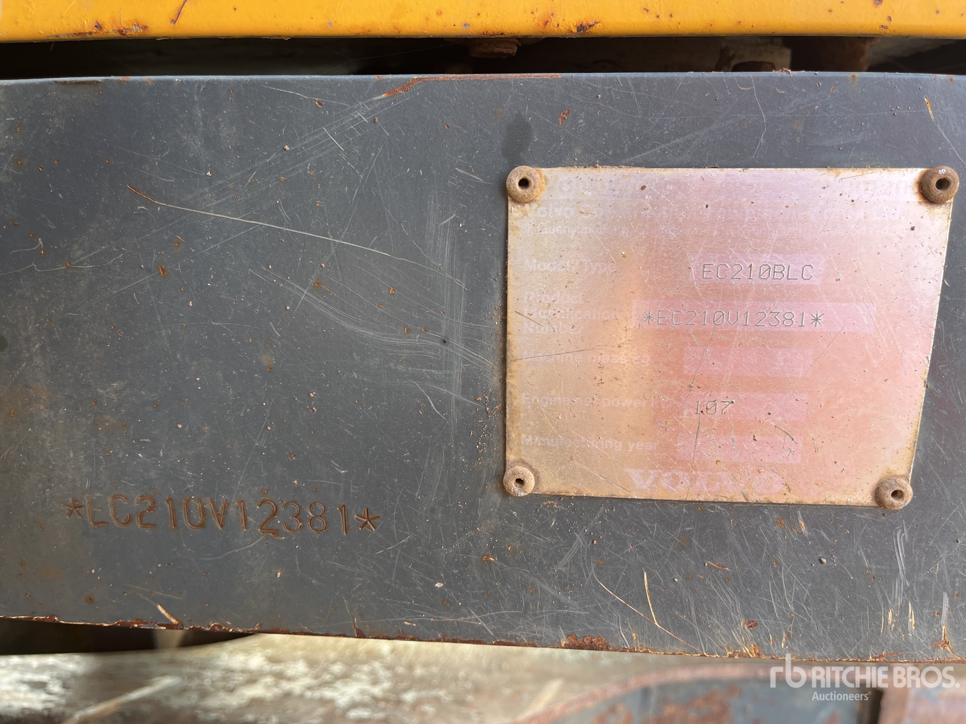 2004 Volvo EC210B LC