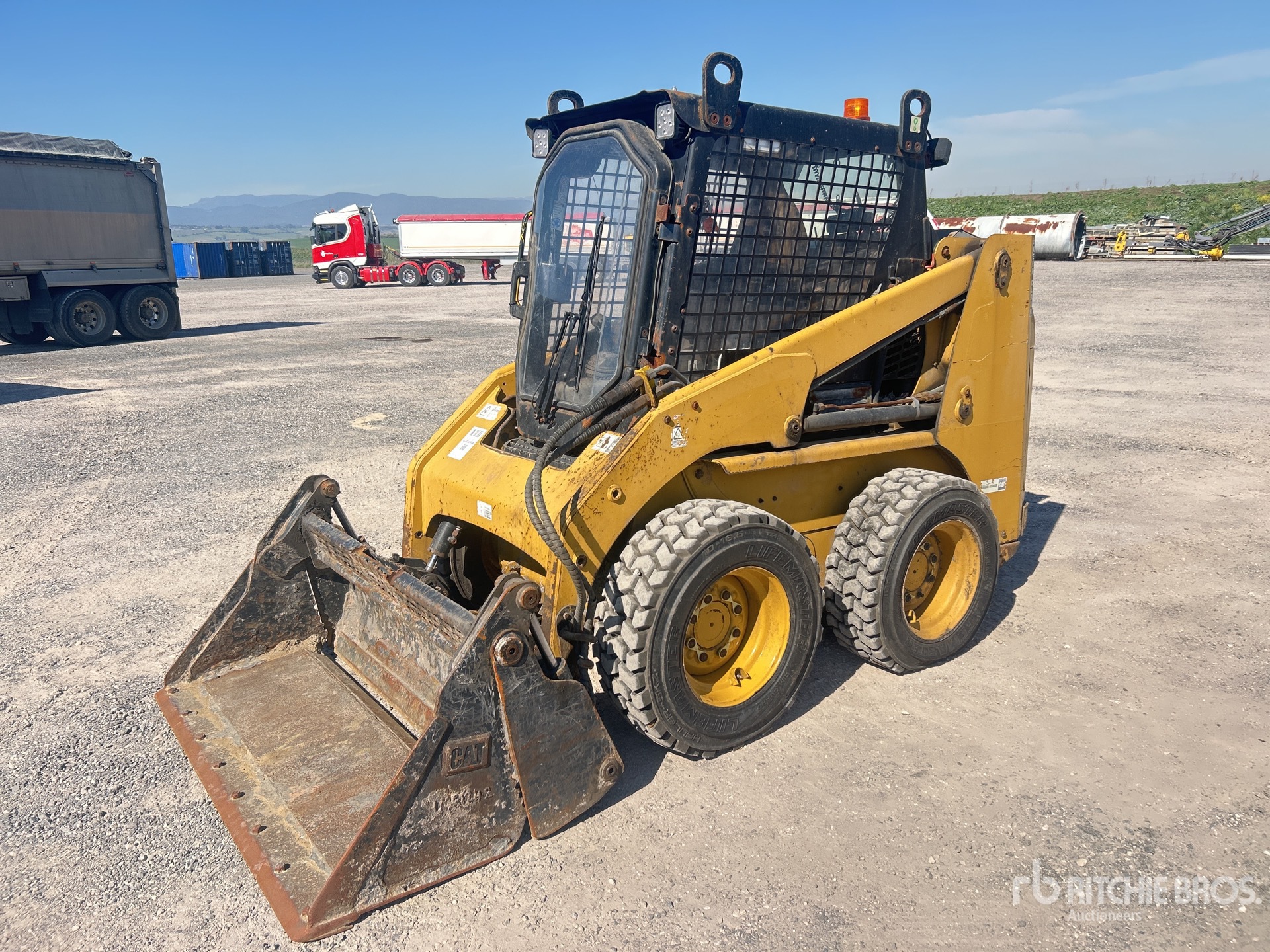 2017 Caterpillar 226B3