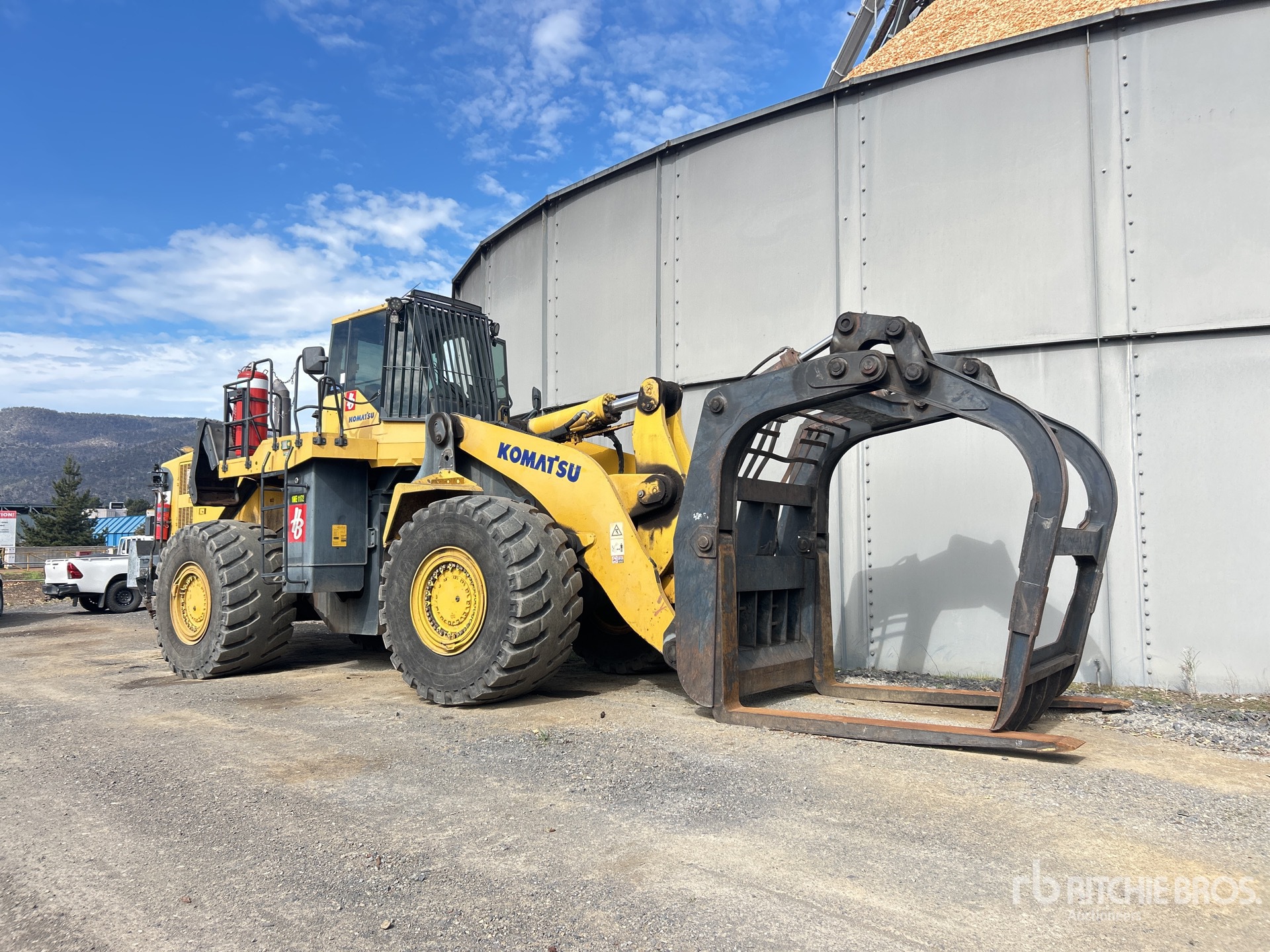 2010 Komatsu WA600-6