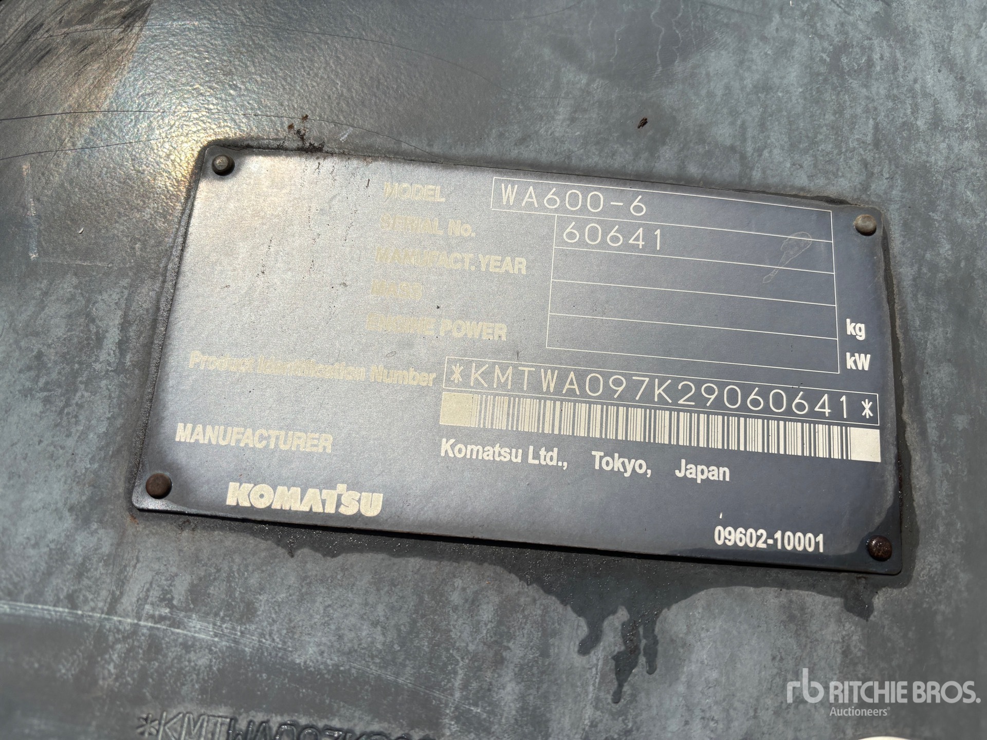 Komatsu WA600-6