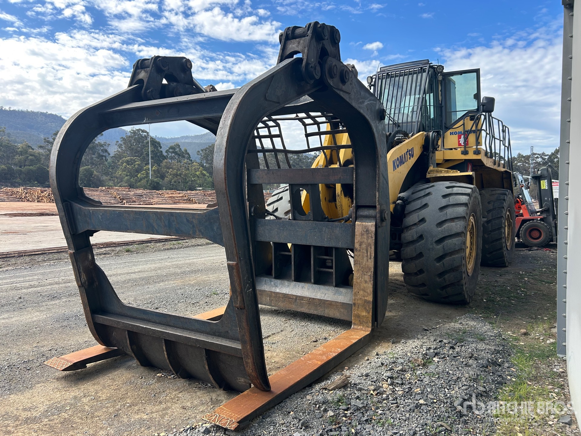 2010 Komatsu WA600-6