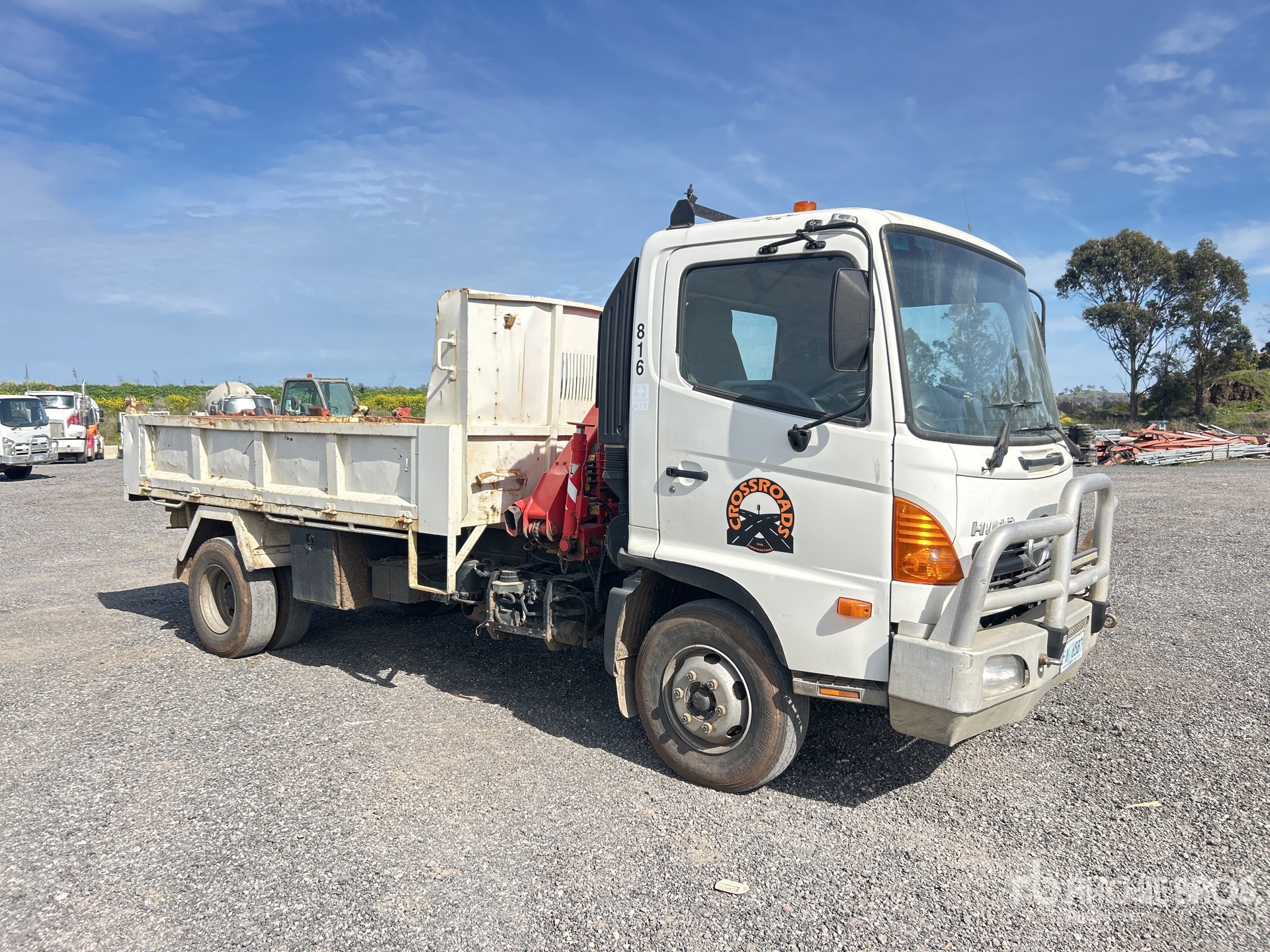 2004 Hino FC4J