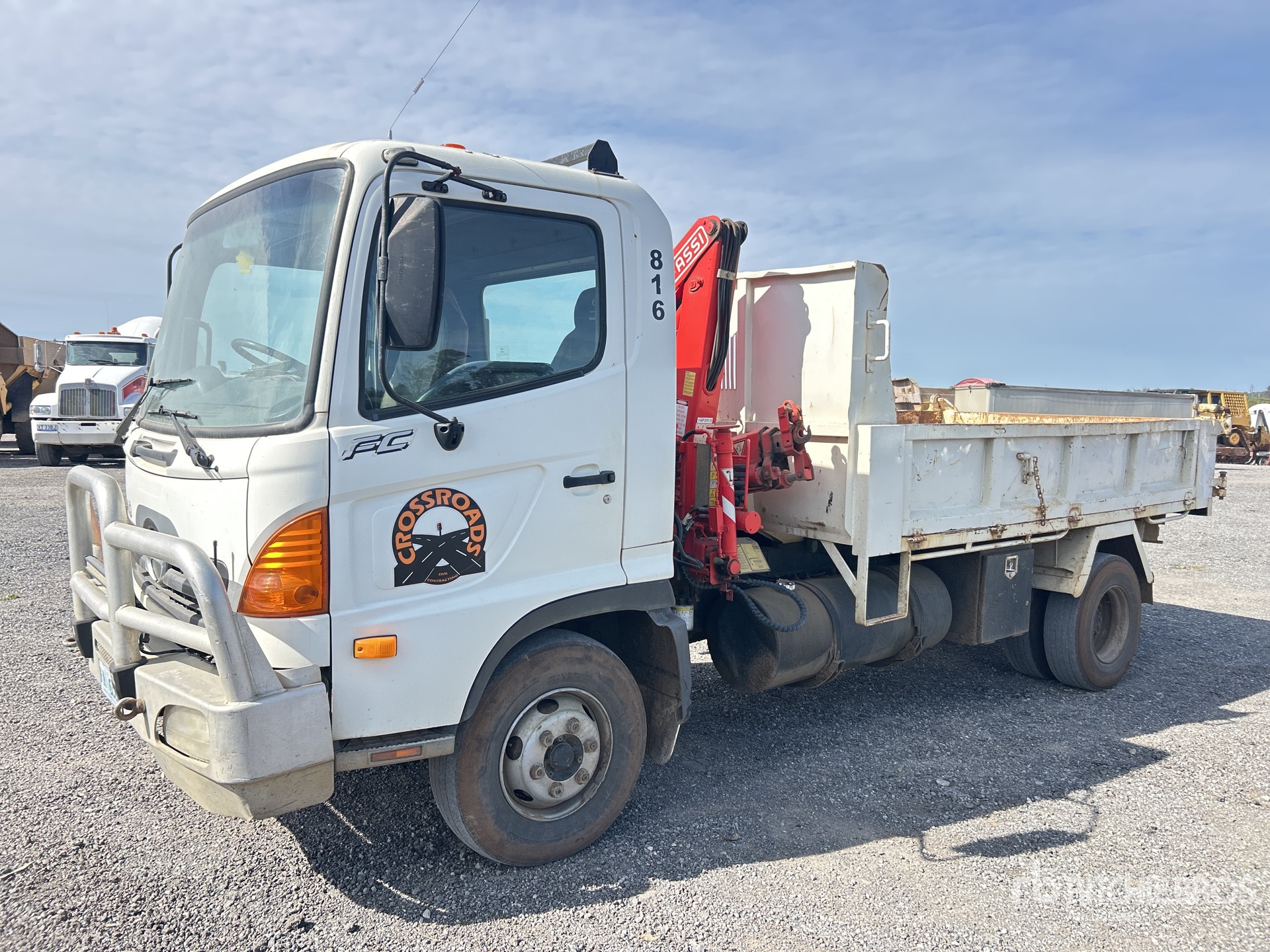 2004 Hino FC4J